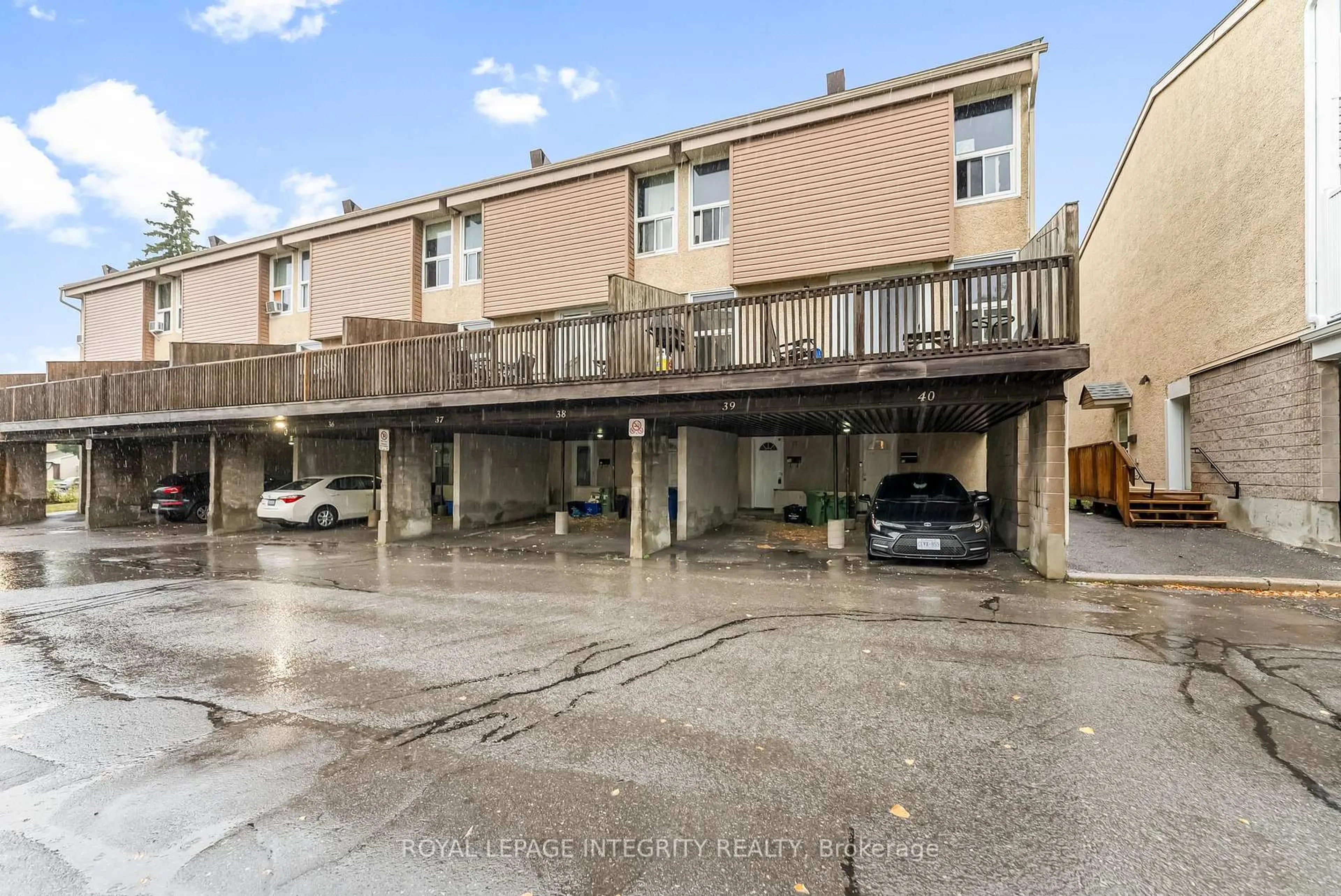 Patio, street for 3415 Uplands Dr #39, Ottawa Ontario K1V 9N3
