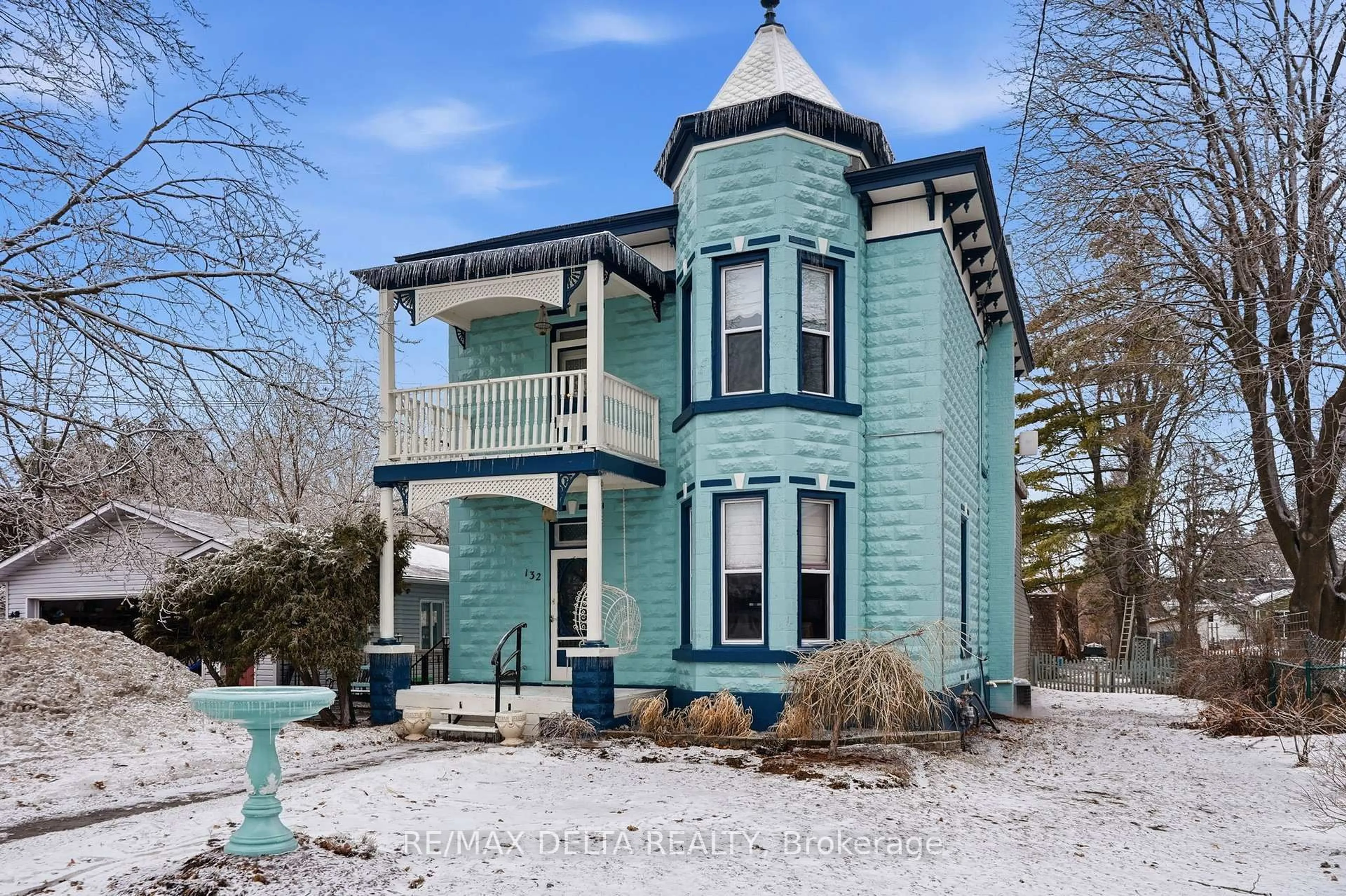 Home with brick exterior material, building for 132 High St, Champlain Ontario K0B 1R0