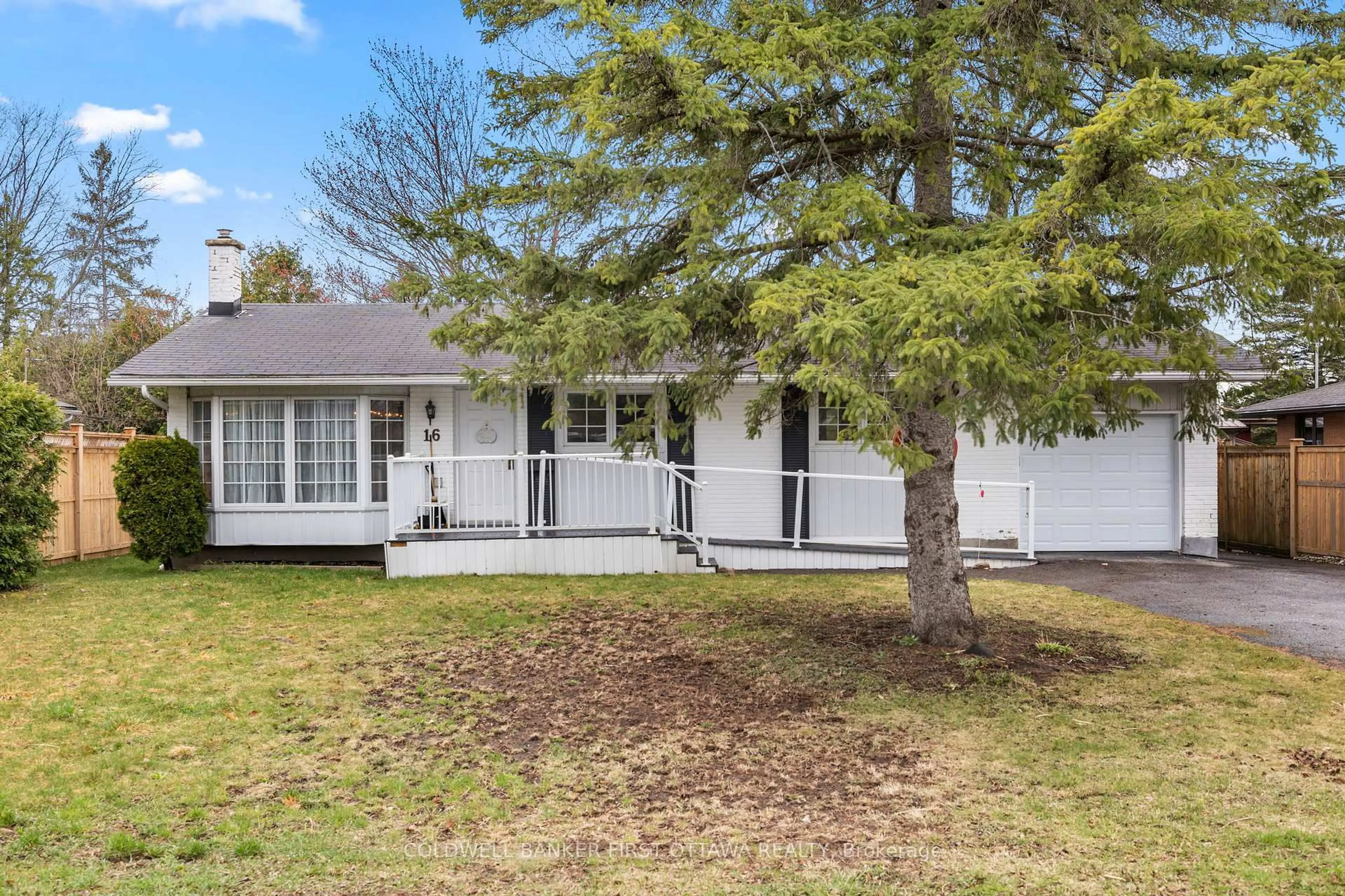 Home with vinyl exterior material, street for 16 SYCAMORE Dr, Ottawa Ontario K2H 6H6