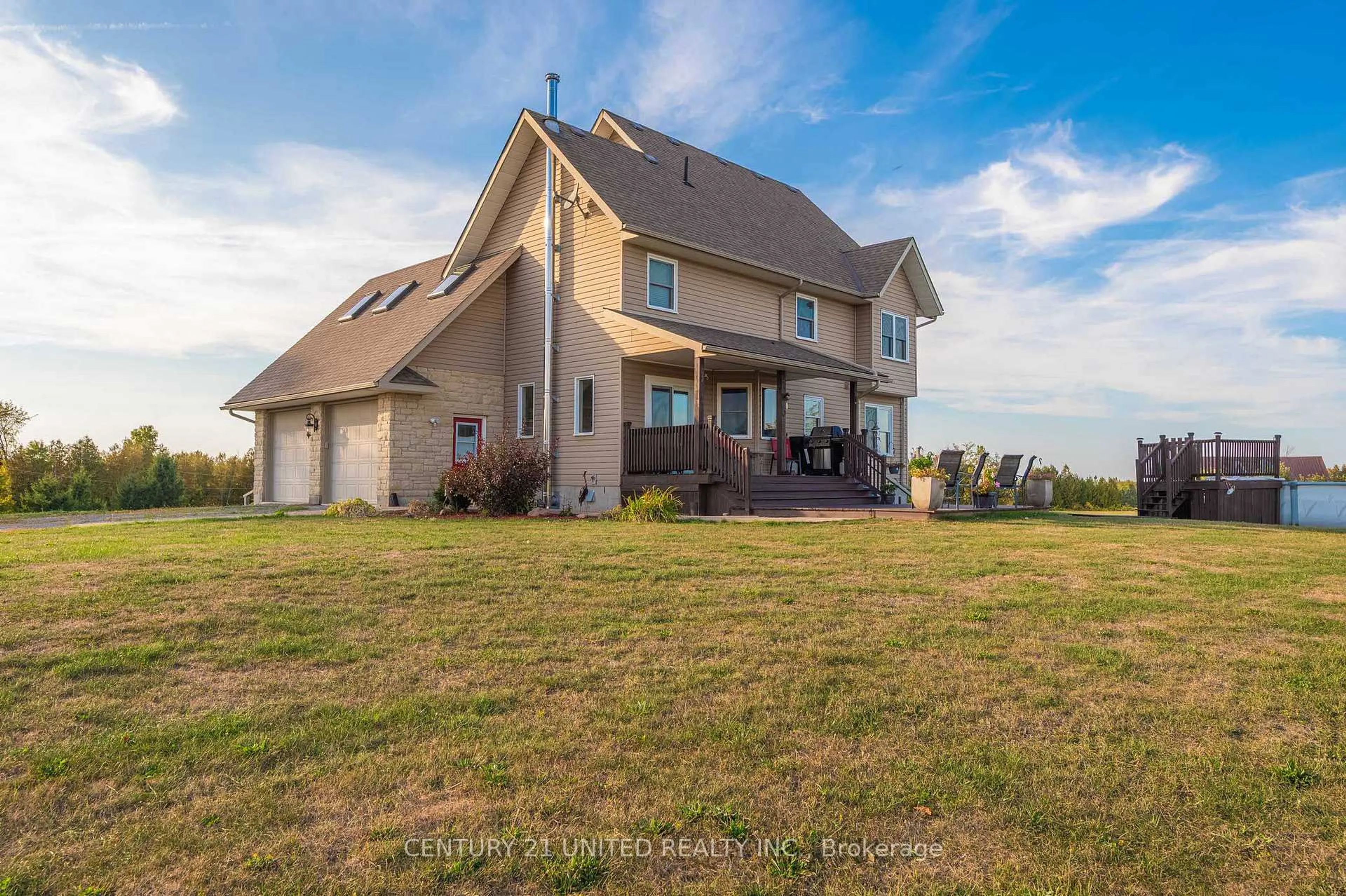 A pic from outside/outdoor area/front of a property/back of a property/a pic from drone, unknown for 257 10th Line Rd South Dummer Rd, Douro-Dummer Ontario K0L 2V0