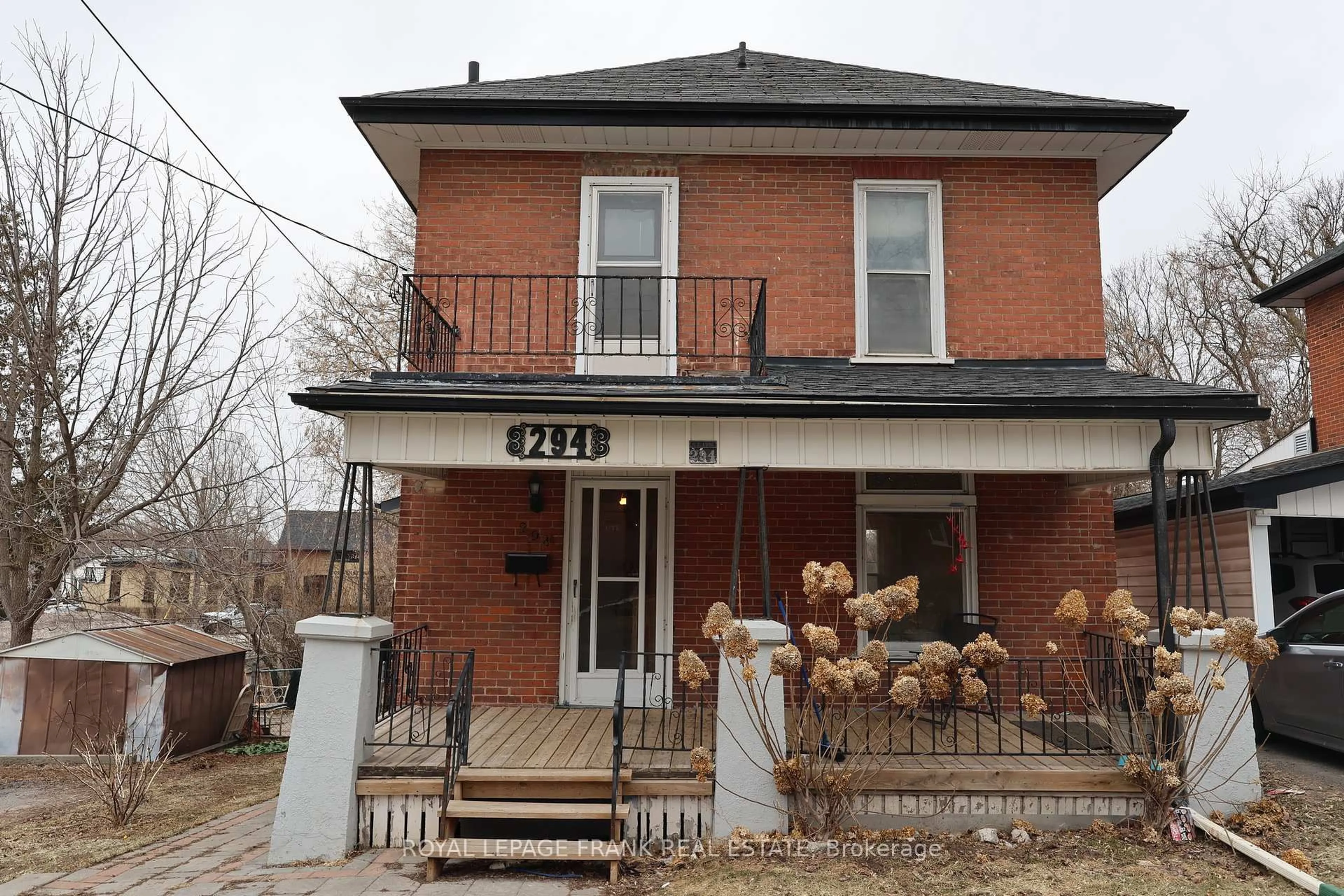 Home with brick exterior material, building for 294 Parkhill Rd, Peterborough Ontario K9H 3H7