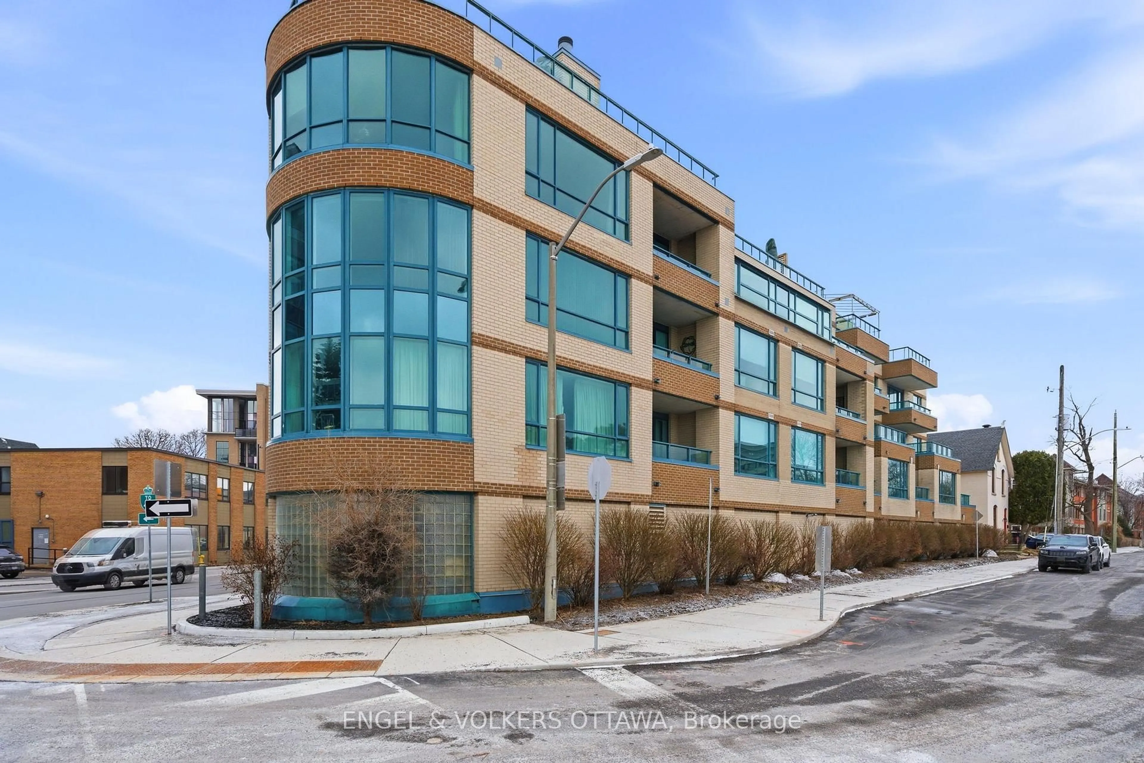 Unknown for 10 Main St #207, Ottawa Ontario K1S 1M9