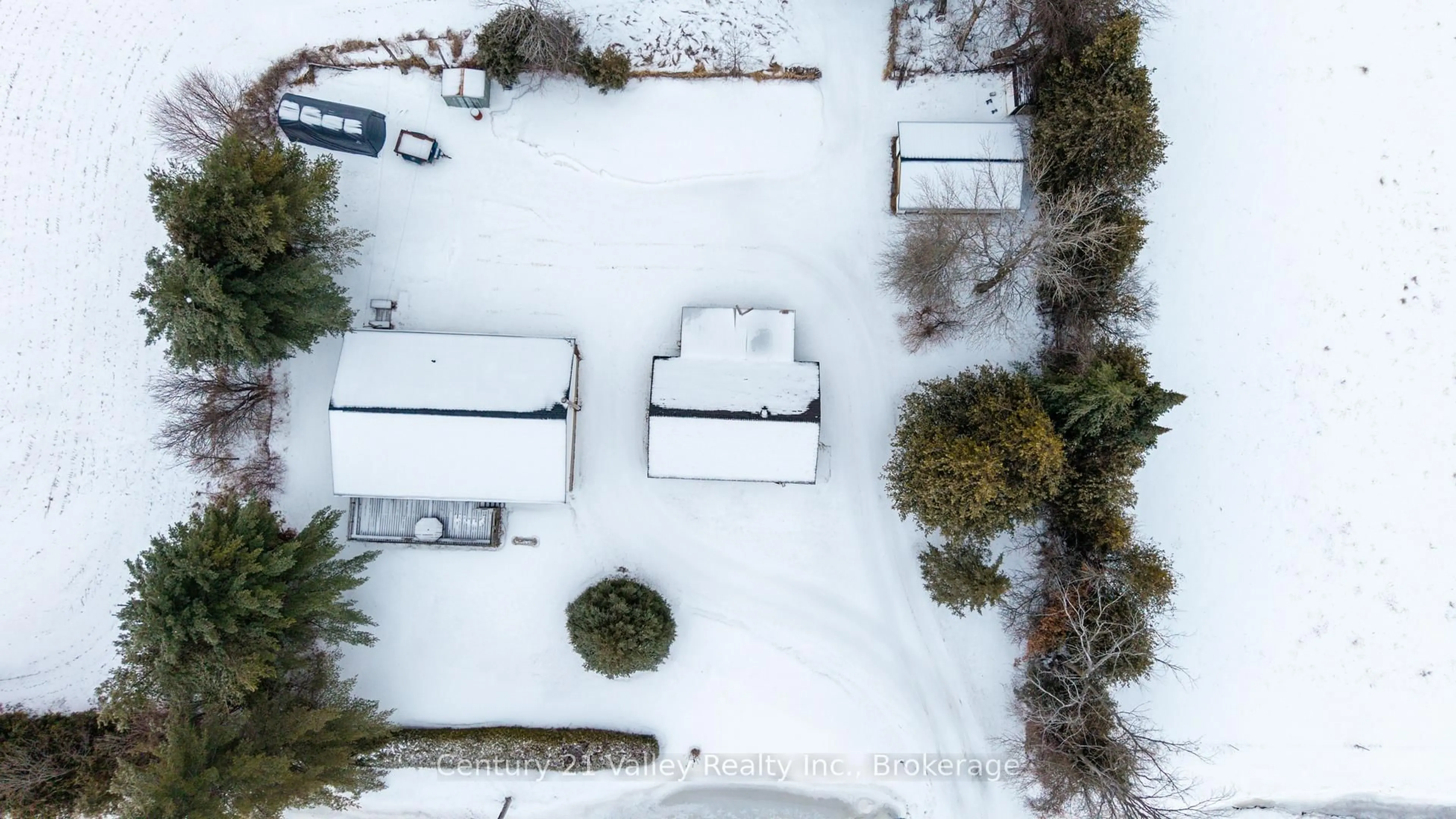 A pic from outside/outdoor area/front of a property/back of a property/a pic from drone, street for 911 Bulger Rd, Eganville Ontario K0J 1T0