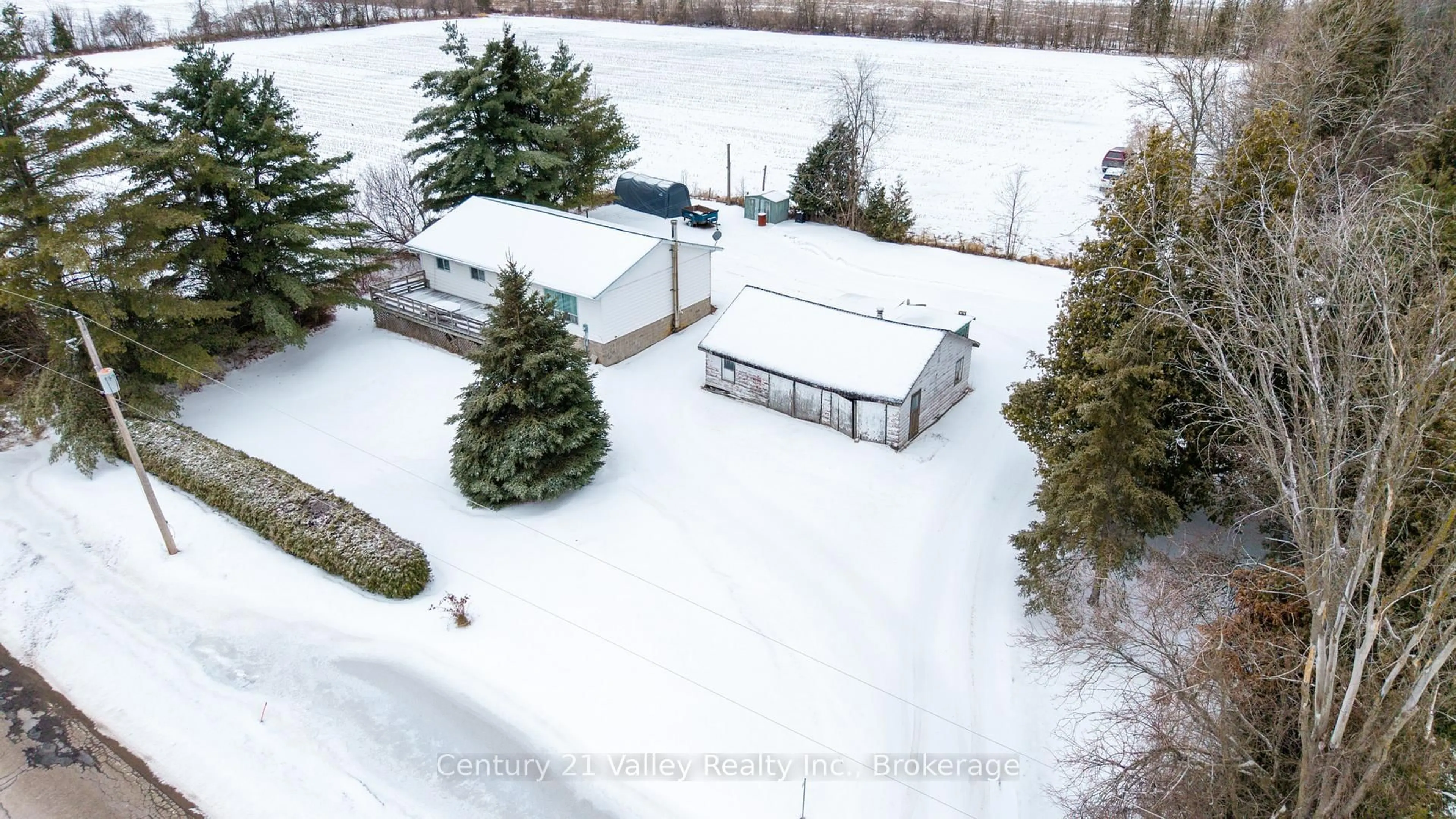 A pic from outside/outdoor area/front of a property/back of a property/a pic from drone, unknown for 911 Bulger Rd, Eganville Ontario K0J 1T0
