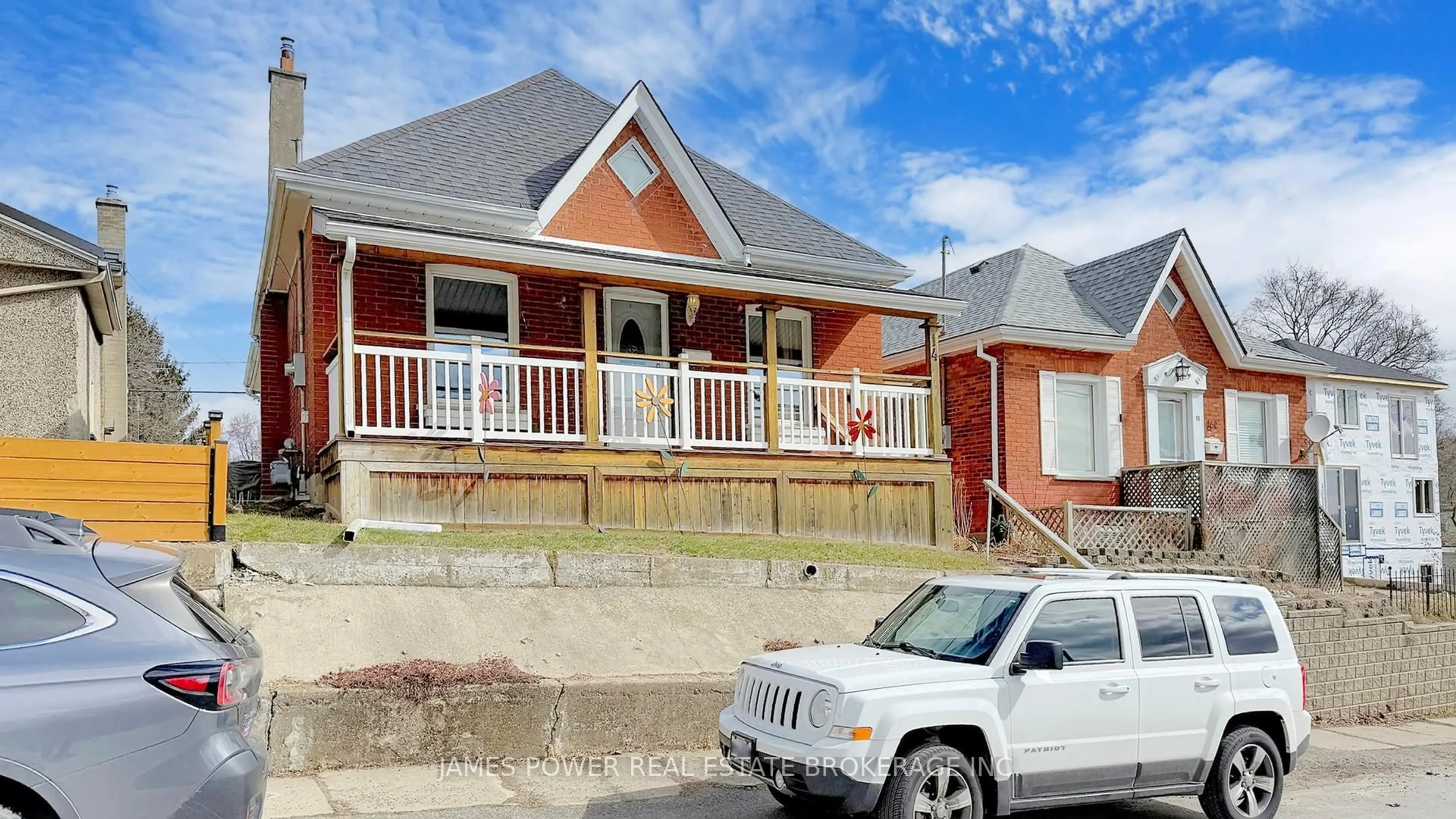 Home with brick exterior material, street for 14 Grandview St, Brantford Ontario N3R 1Y4