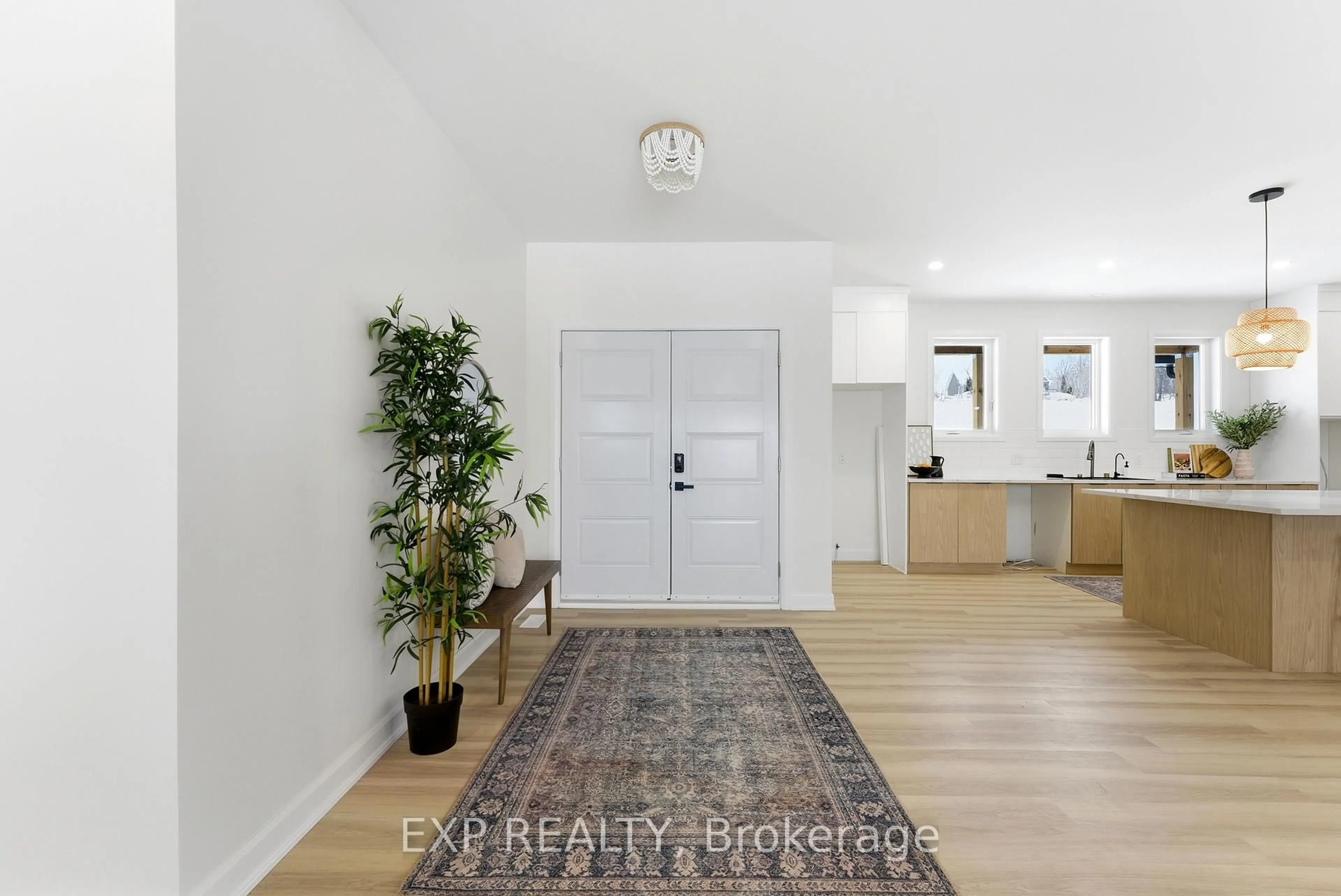 Indoor entryway for 171 Pine Hill Cres, Stirling Ontario K0K 3E0