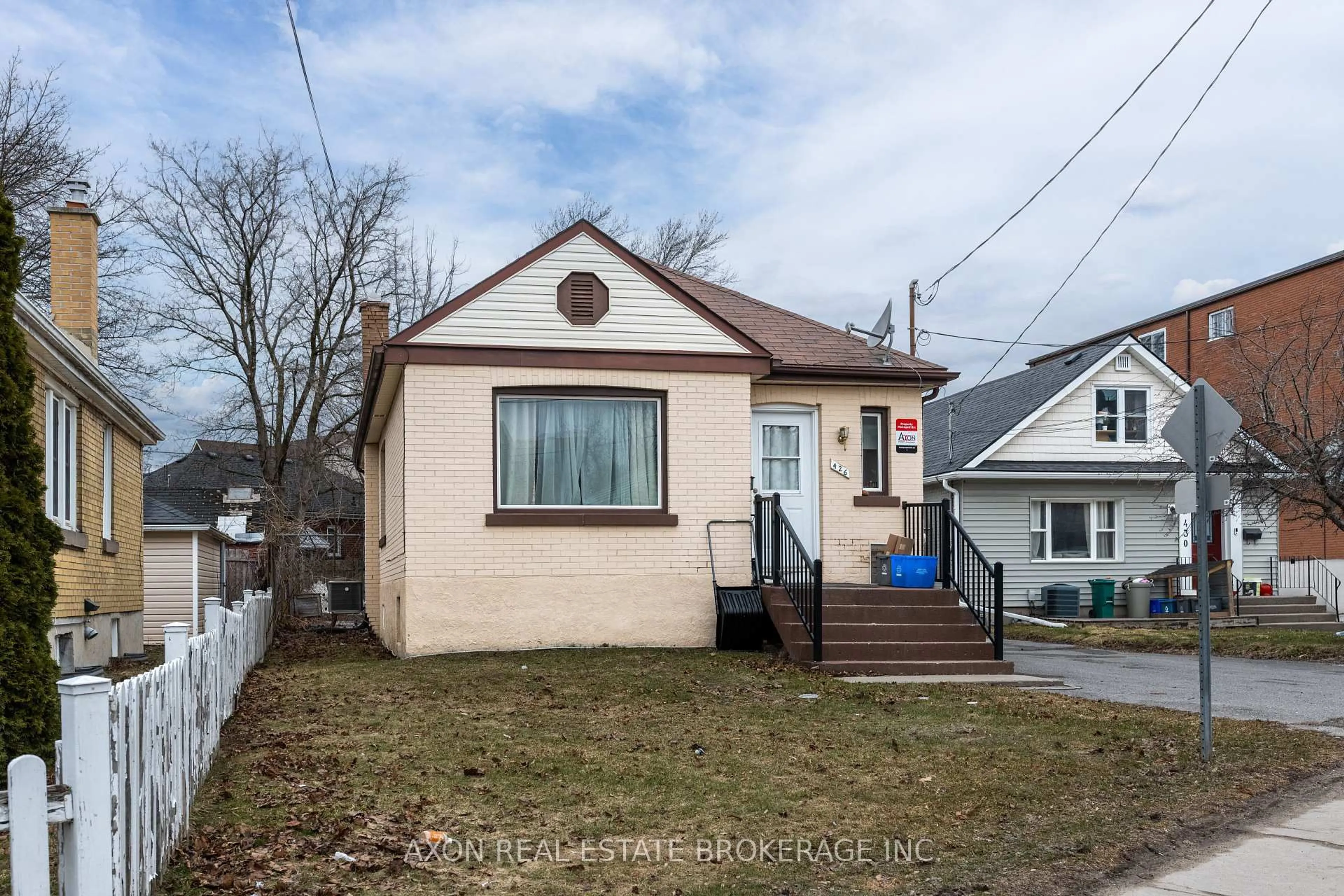 Unknown for 426 Macdonnell St, Kingston Ontario K7L 4E4