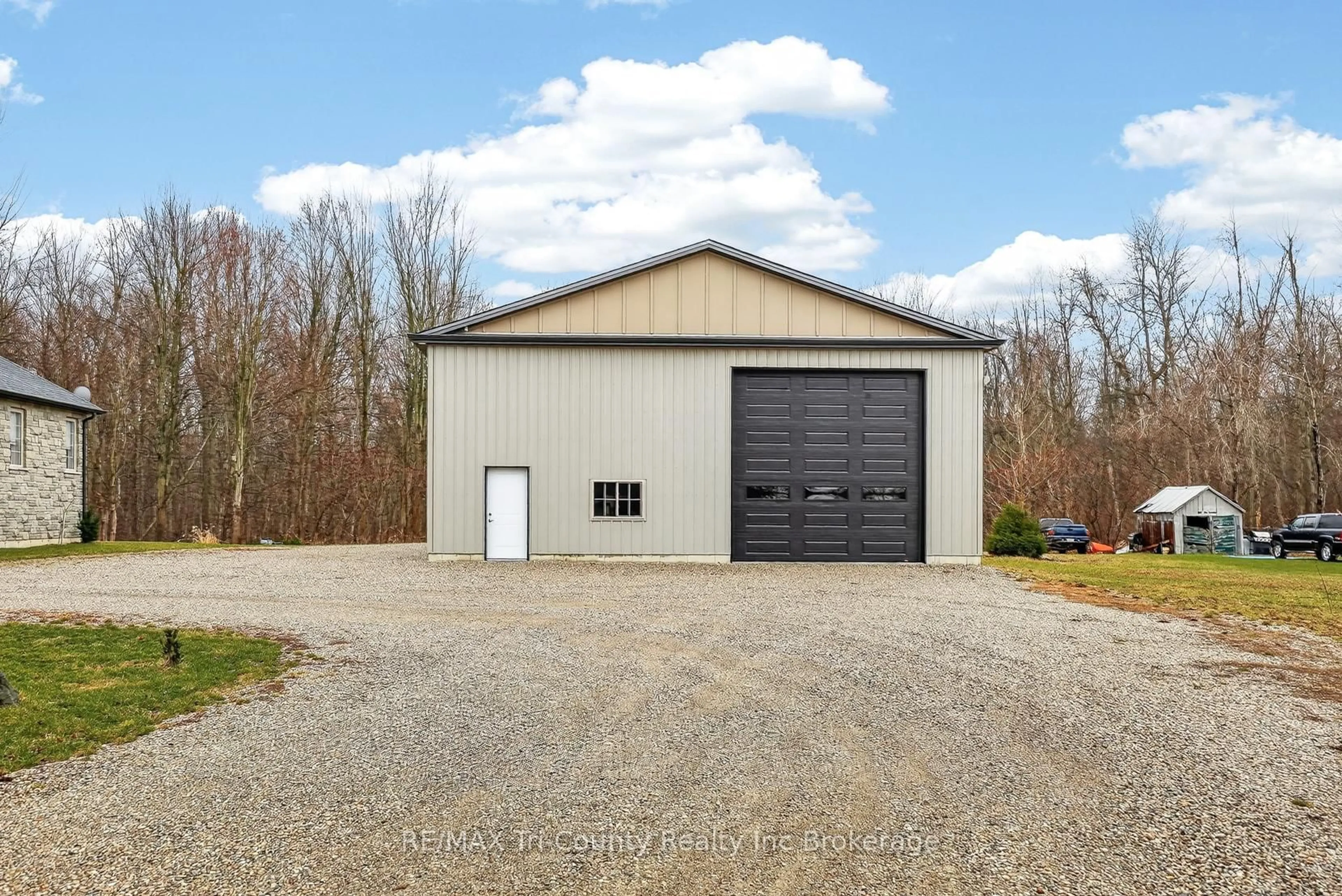 Unknown for 1299 County 23 Rd, Norfolk Ontario N0E 1G0