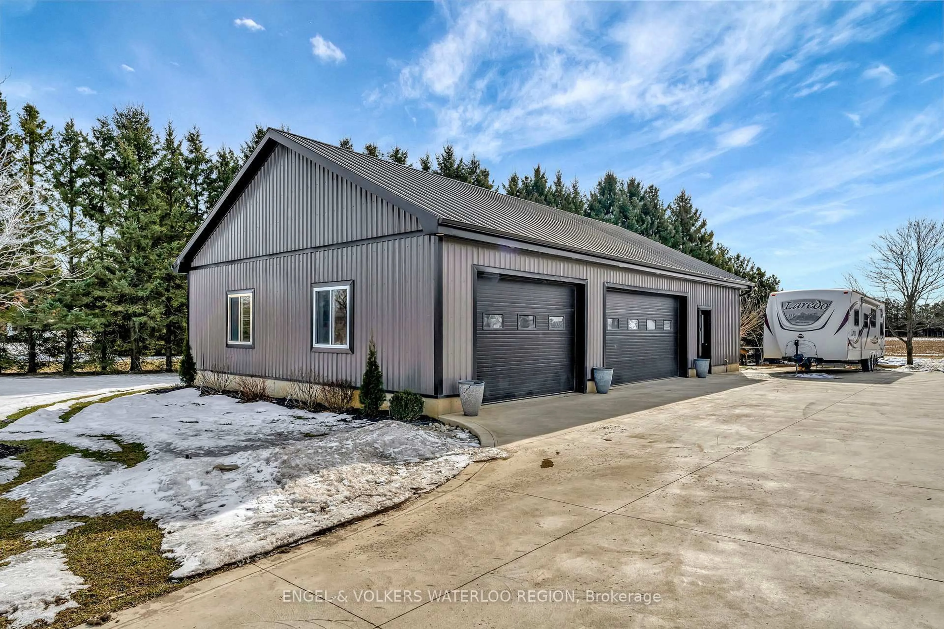 Indoor garage for 195 Middleton Church Rd, Norfolk Ontario N4B 2W5