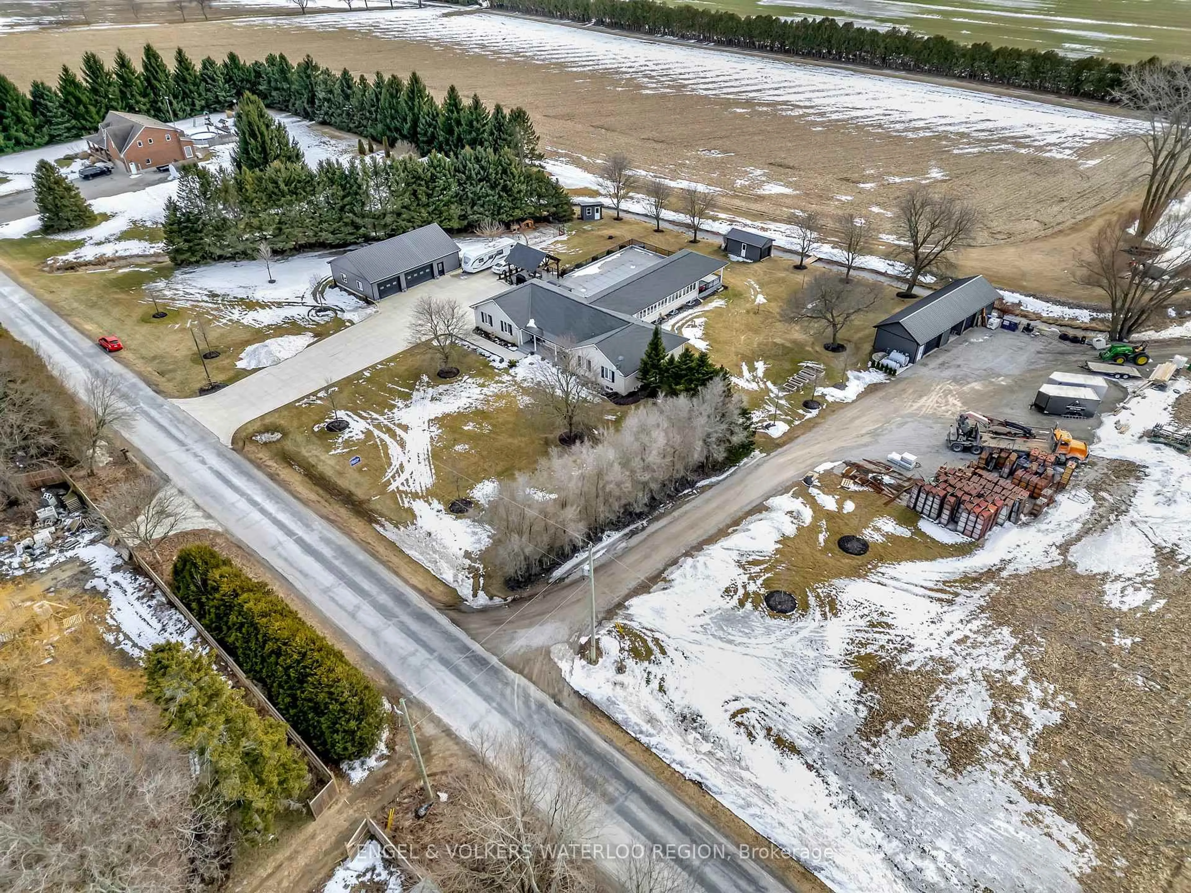 A pic from outside/outdoor area/front of a property/back of a property/a pic from drone, street for 195 Middleton Church Rd, Norfolk Ontario N4B 2W5