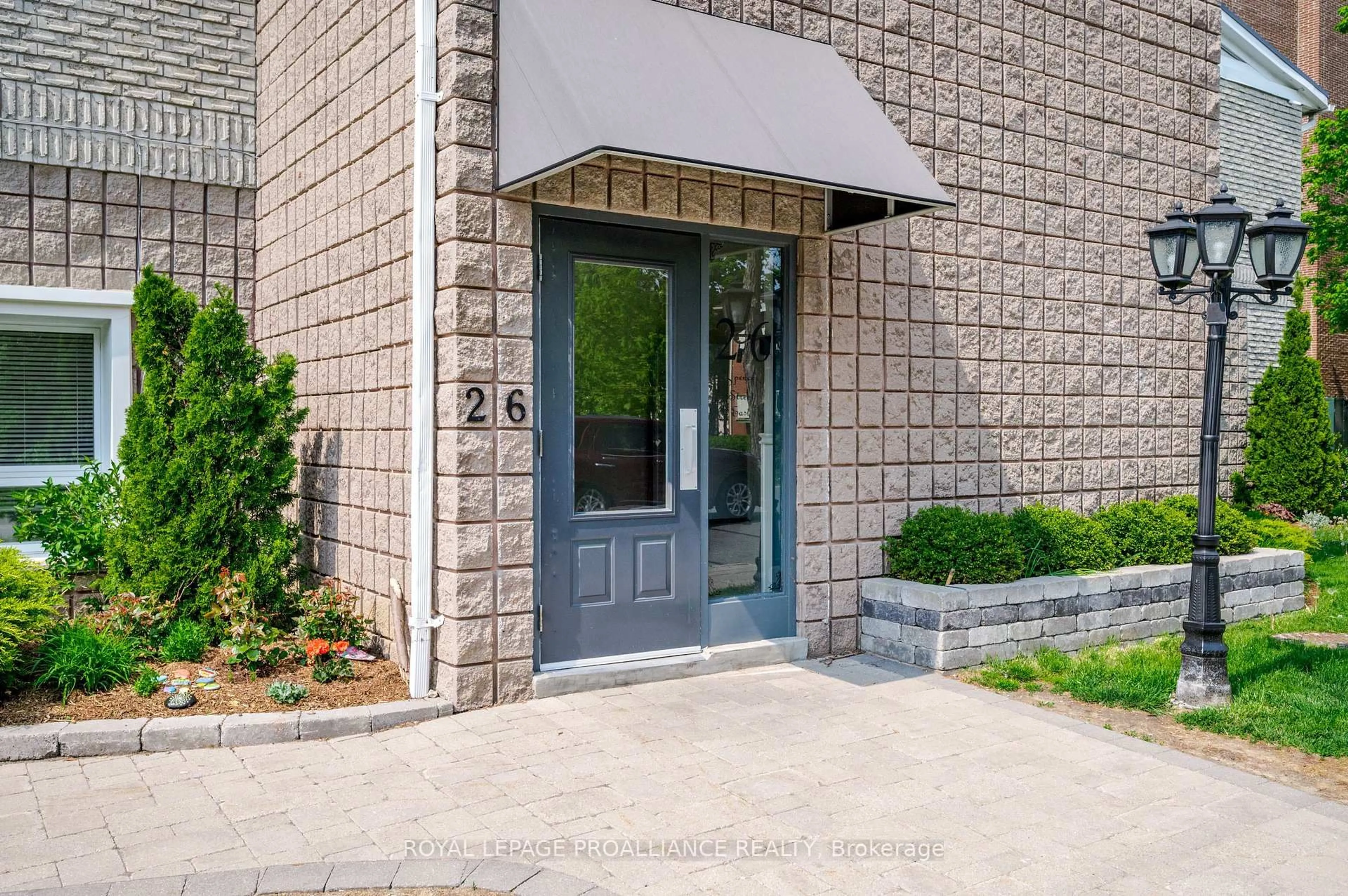 Indoor entryway for 26 Spencer St #212, Cobourg Ontario K9A 1C2