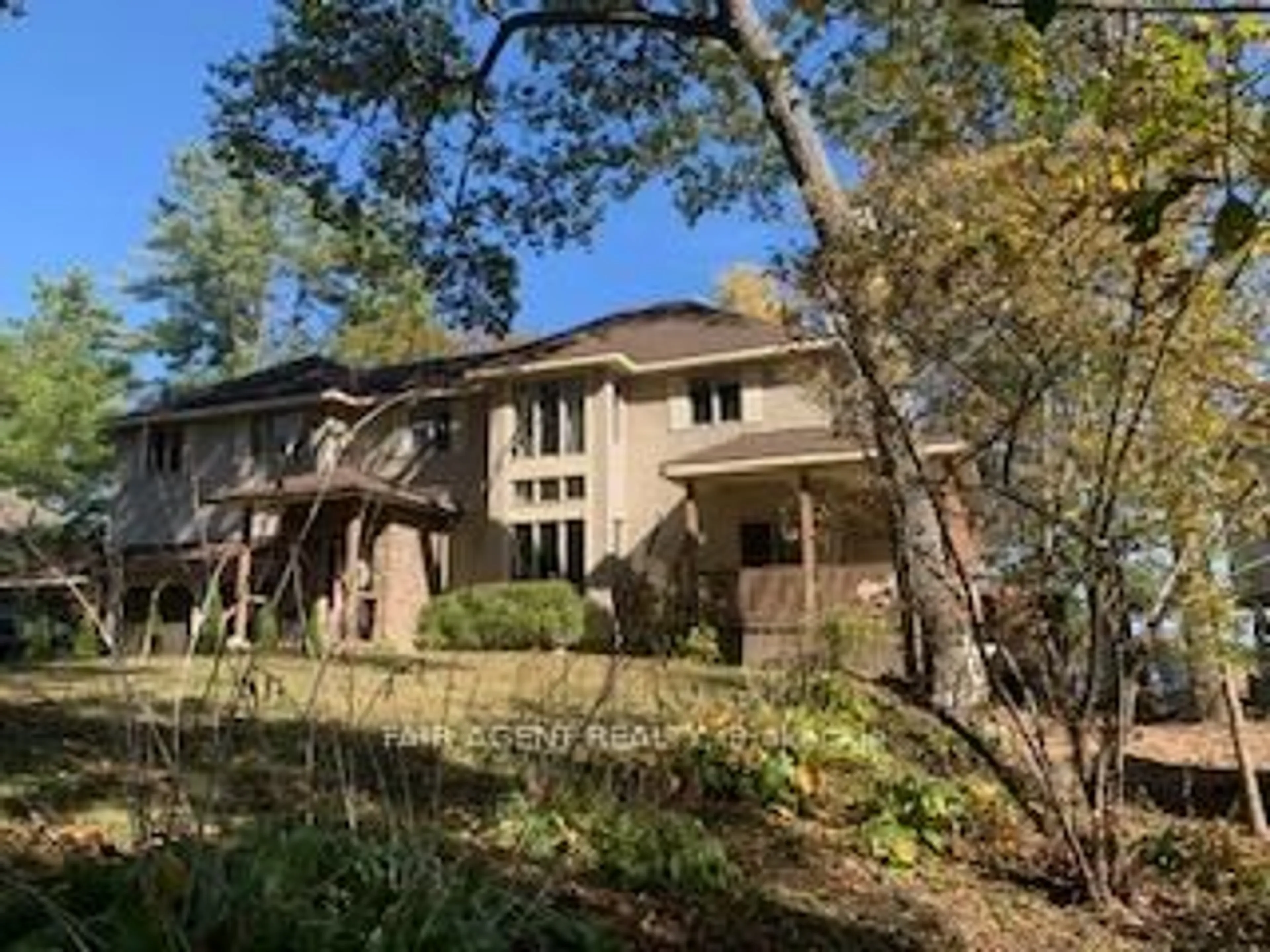 Unknown for 164 Baillie Ave, Ottawa Ontario K0A 3M0