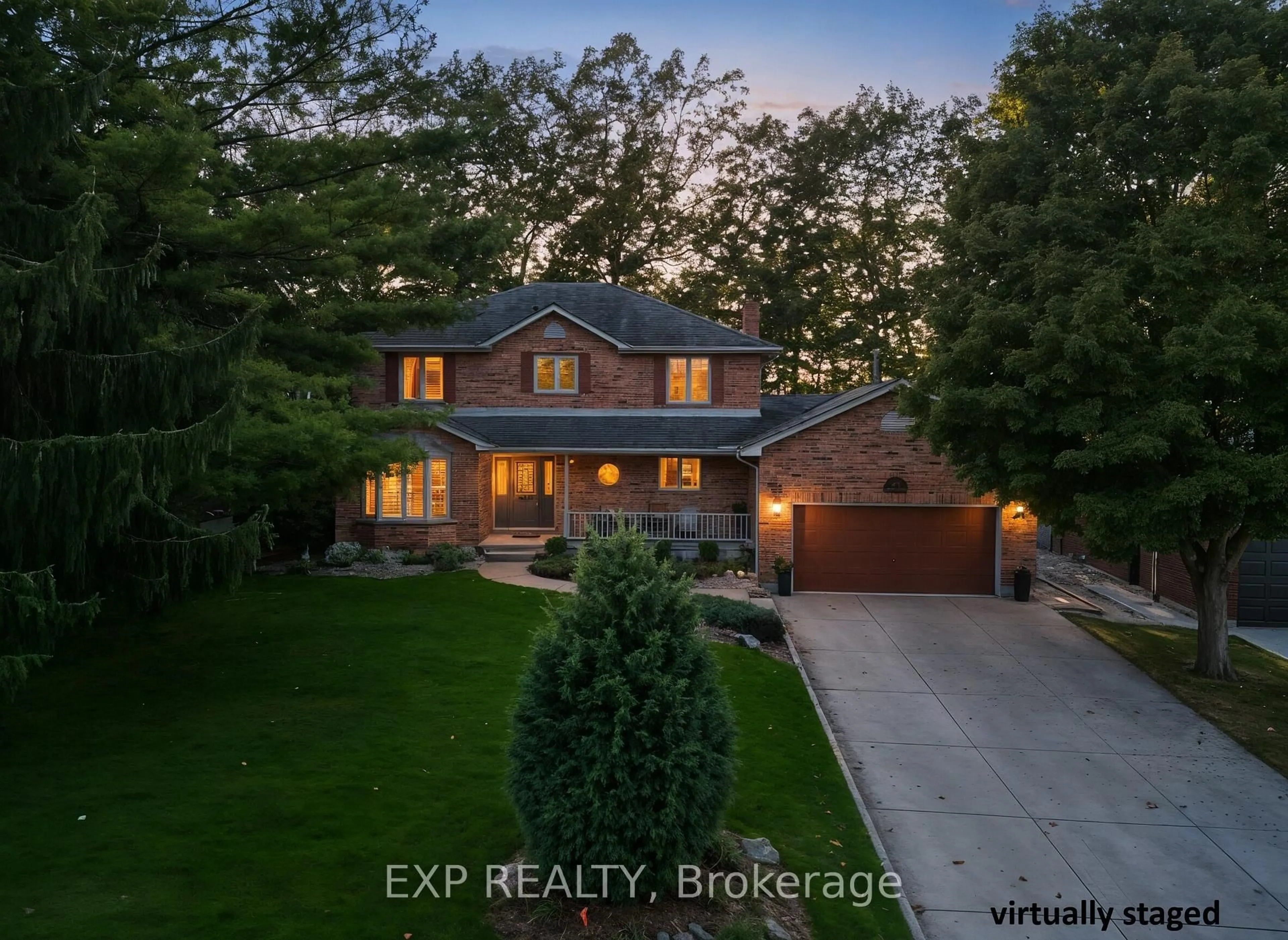 A pic from outside/outdoor area/front of a property/back of a property/a pic from drone, street for 122 Parkview Dr, Thames Centre Ontario N0L 1G2