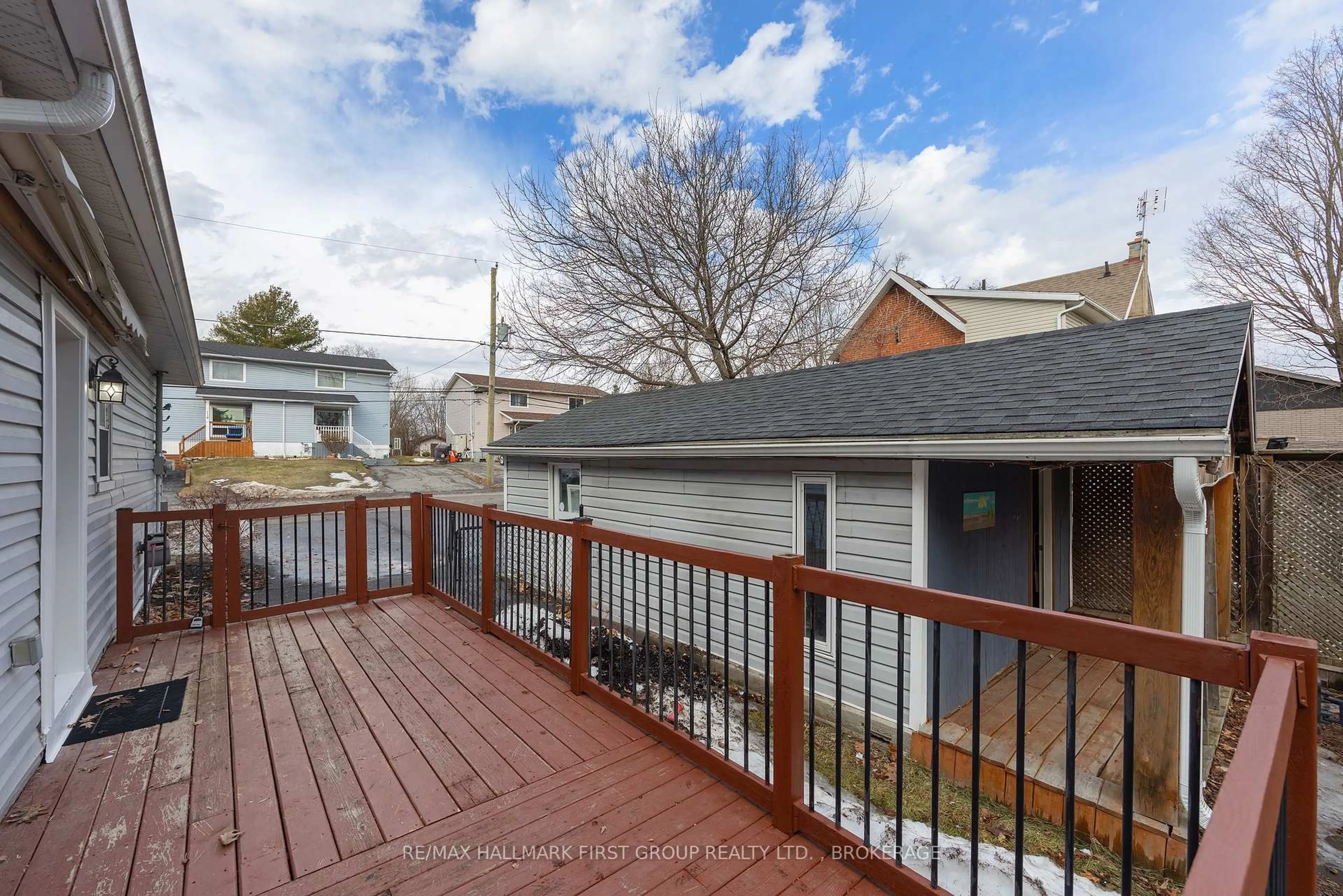 Unknown for 125 Birch St, Gananoque Ontario K7G 2T5