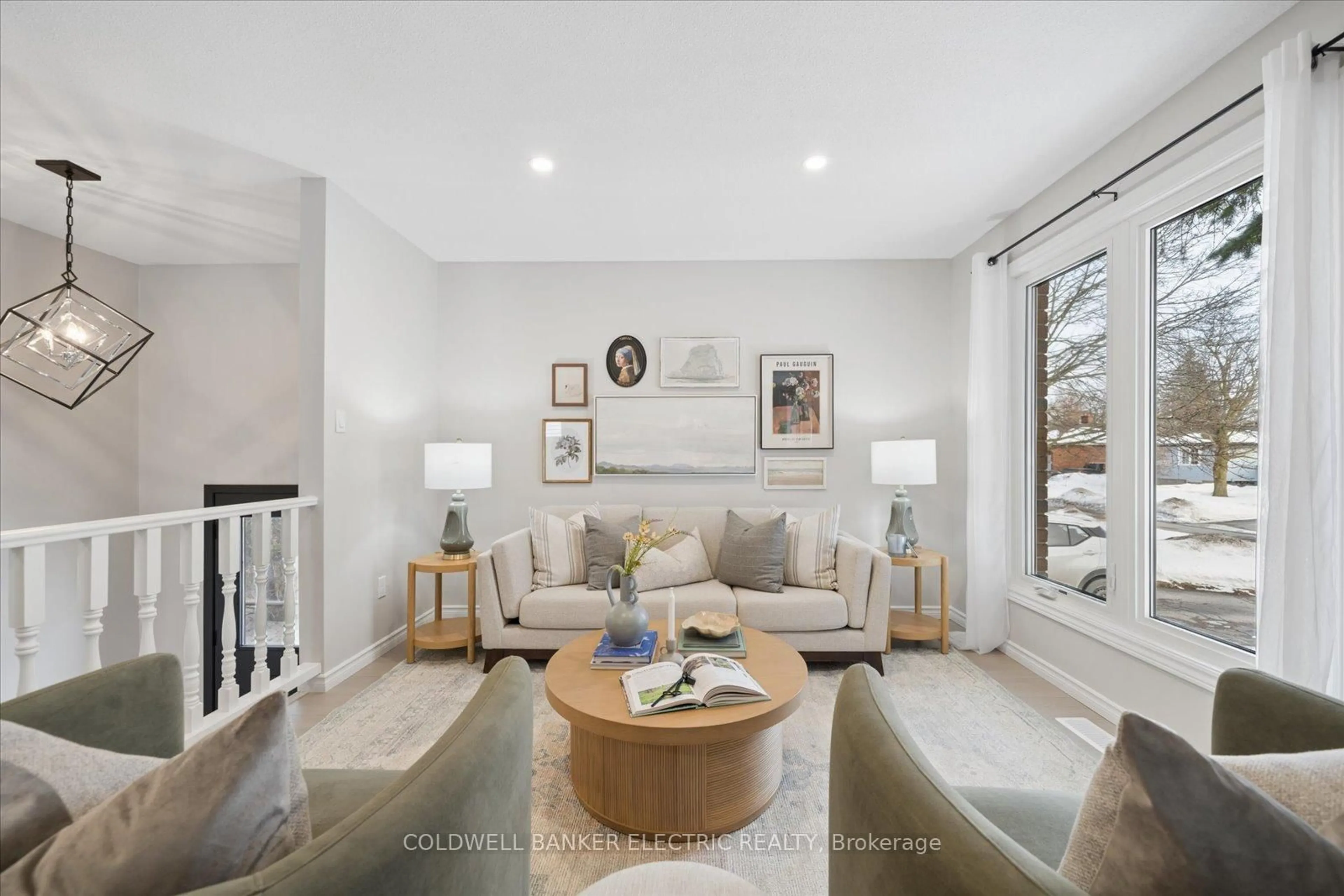 Living room with furniture, unknown for 830 Orpington Rd, Peterborough Ontario K9J 7X5