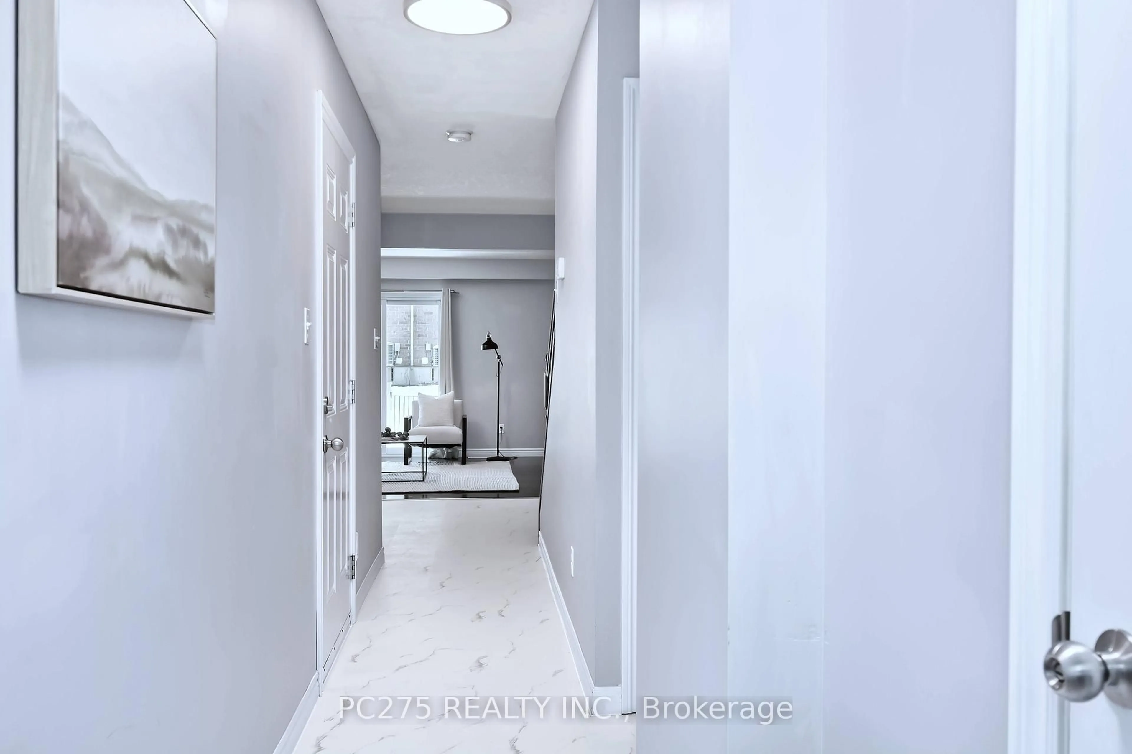 Indoor foyer for 355 Fisher Mills Rd #16, Cambridge Ontario N3C 4N5