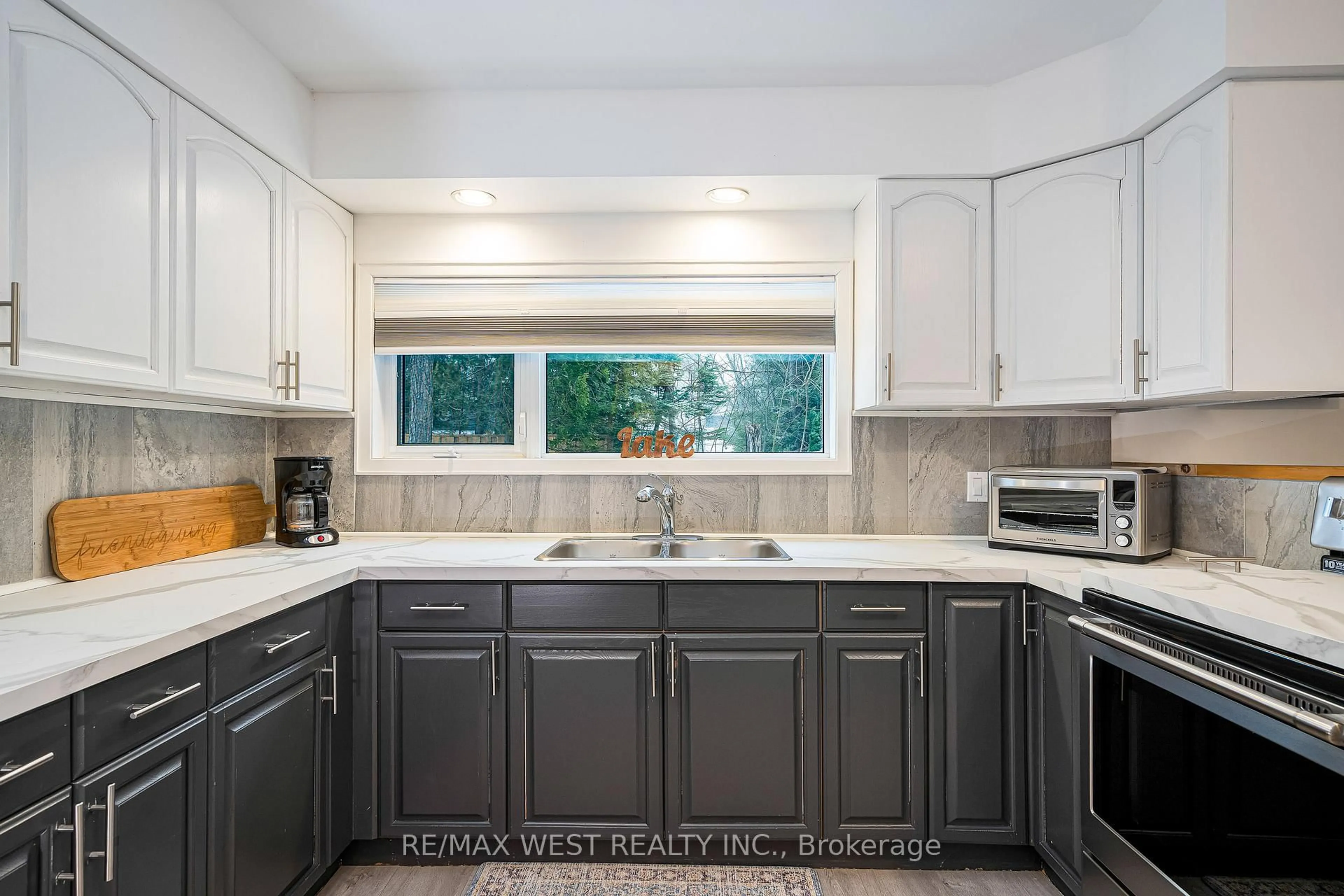 Contemporary kitchen, ceramic/tile floor for 315 Cedar Ave, Meaford Ontario N4L 1W5