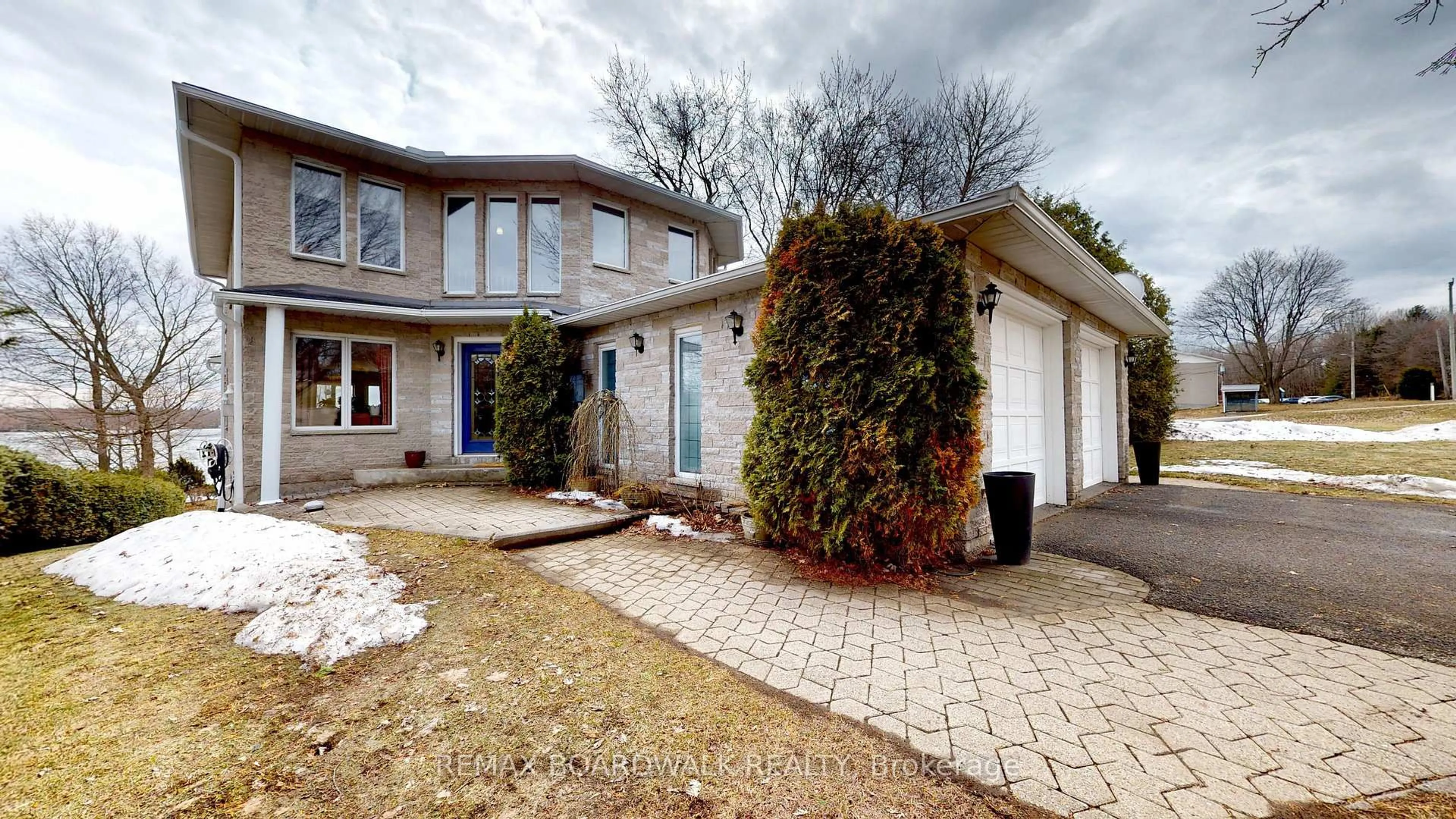 Home with brick exterior material, street for 806 River Acres Dr, Elizabethtown-Kitley Ontario K6V 5T1