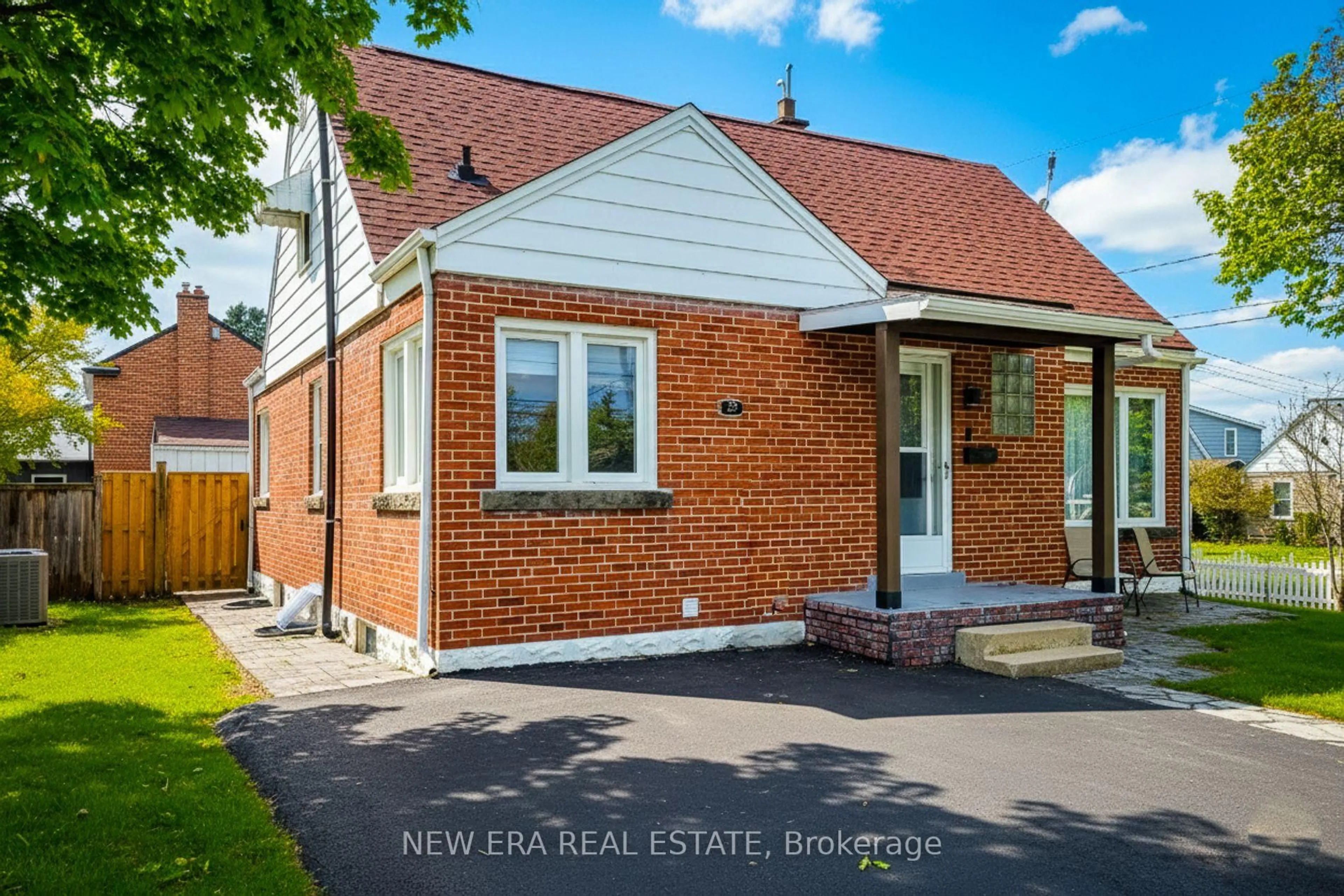 Unknown for 29 Second St, Hamilton Ontario L8G 1Y8