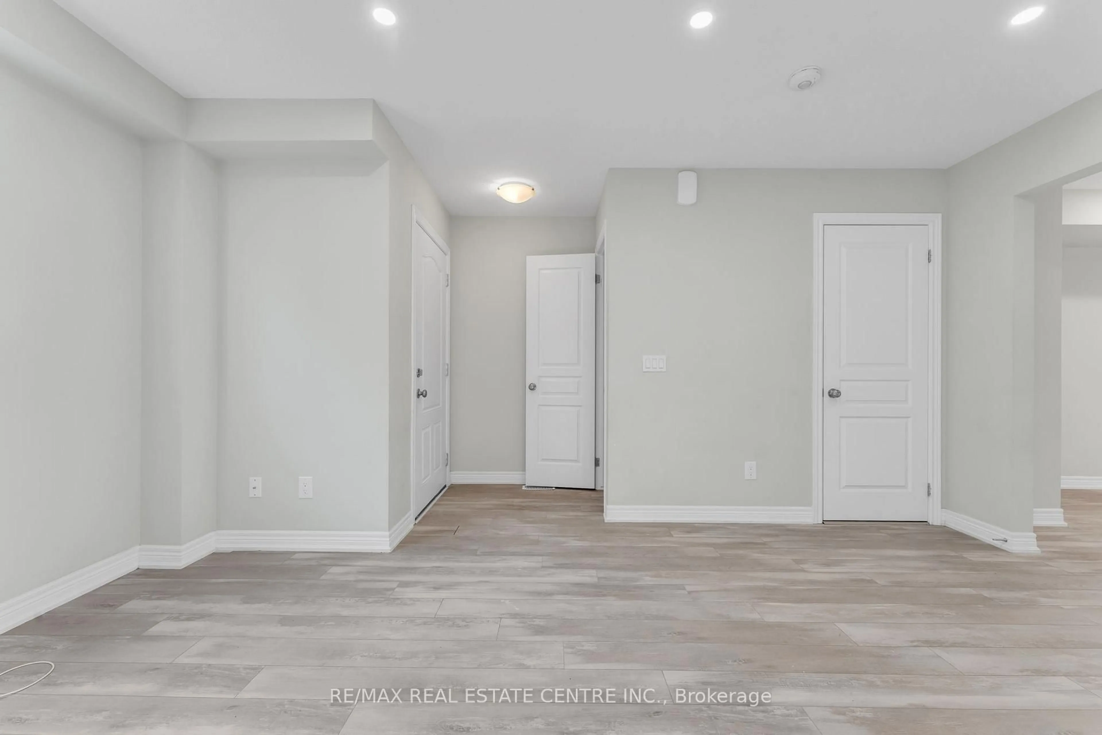 Unknown for 7768 ASCOT Circ #59, Niagara Falls Ontario L2H 3P9