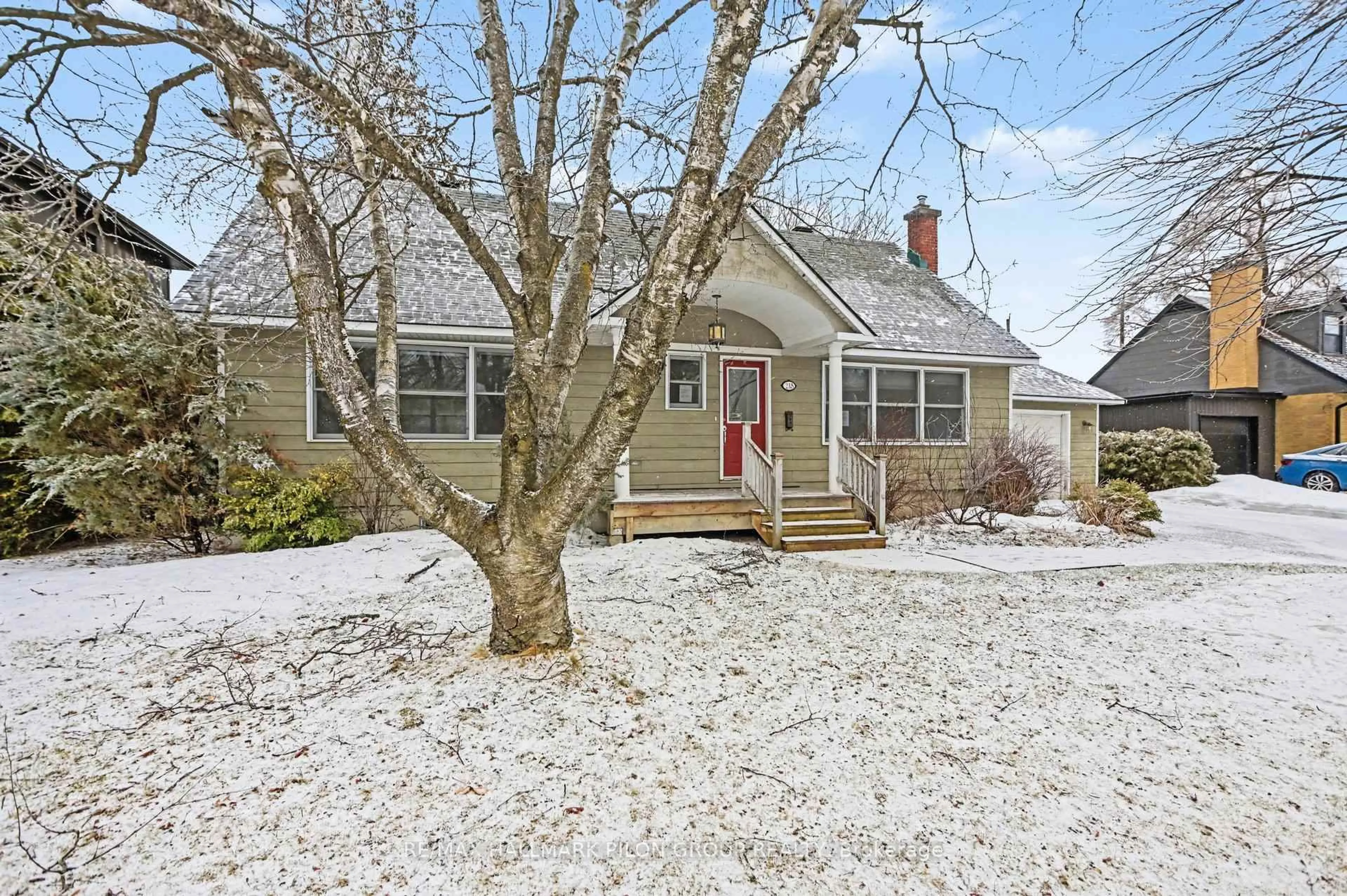 Unknown for 218 Wilshire Ave, Ottawa Ontario K2C 0E5