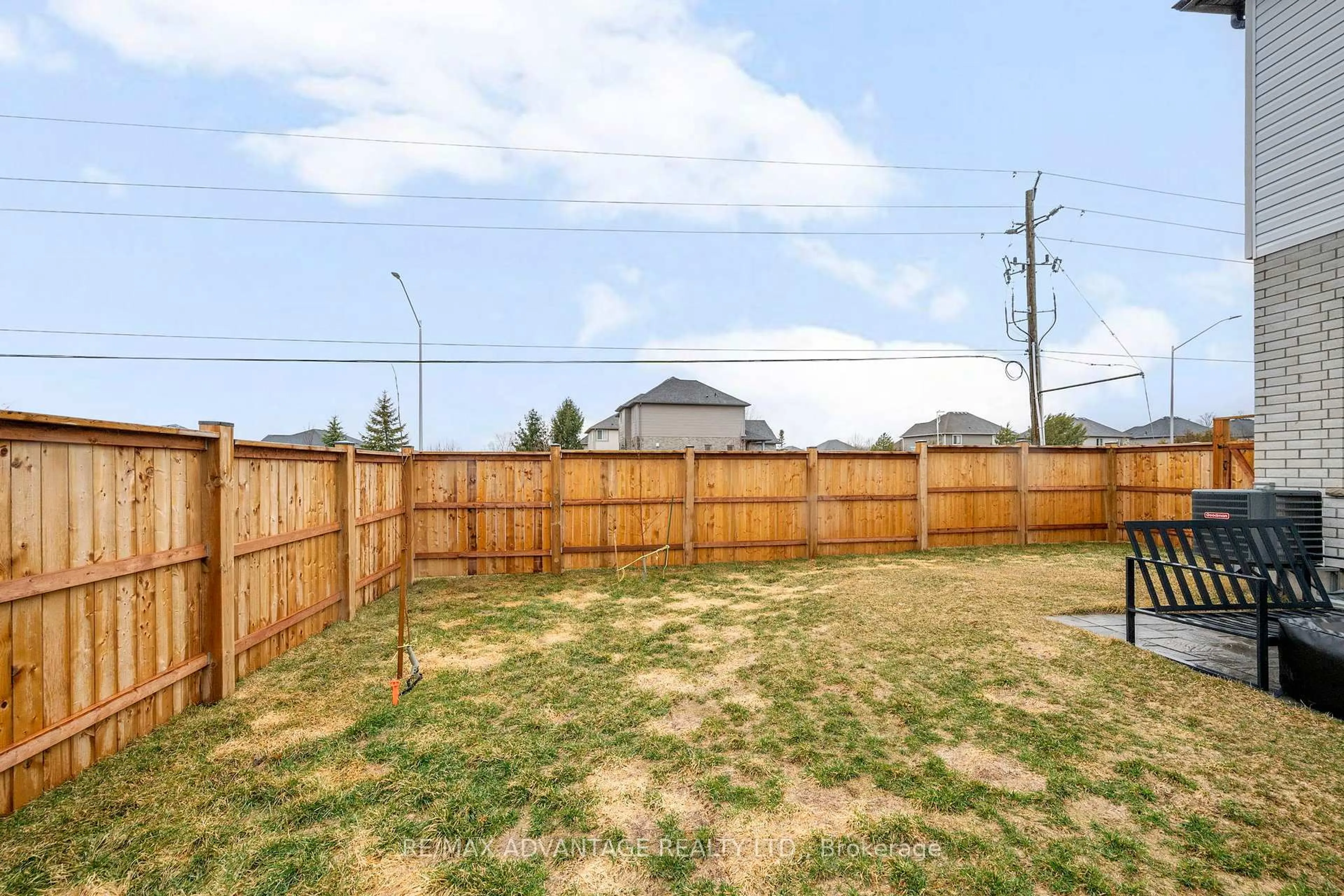 Unknown for 231 Bowman Dr, Middlesex Centre Ontario N0M 2A0