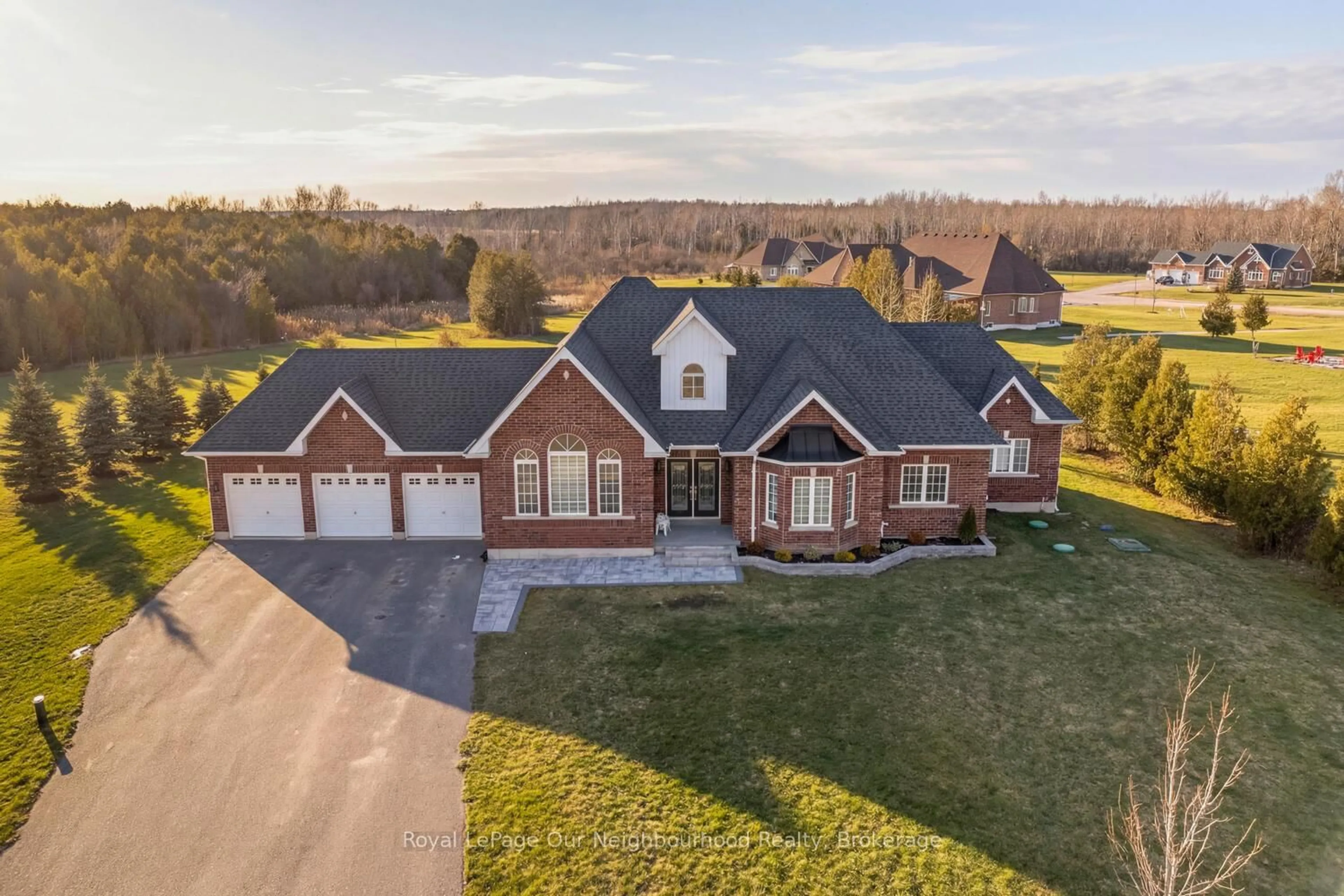 A pic from outside/outdoor area/front of a property/back of a property/a pic from drone, unknown for 47 Songbird Cres, Kawartha Lakes Ontario K9V 0A9