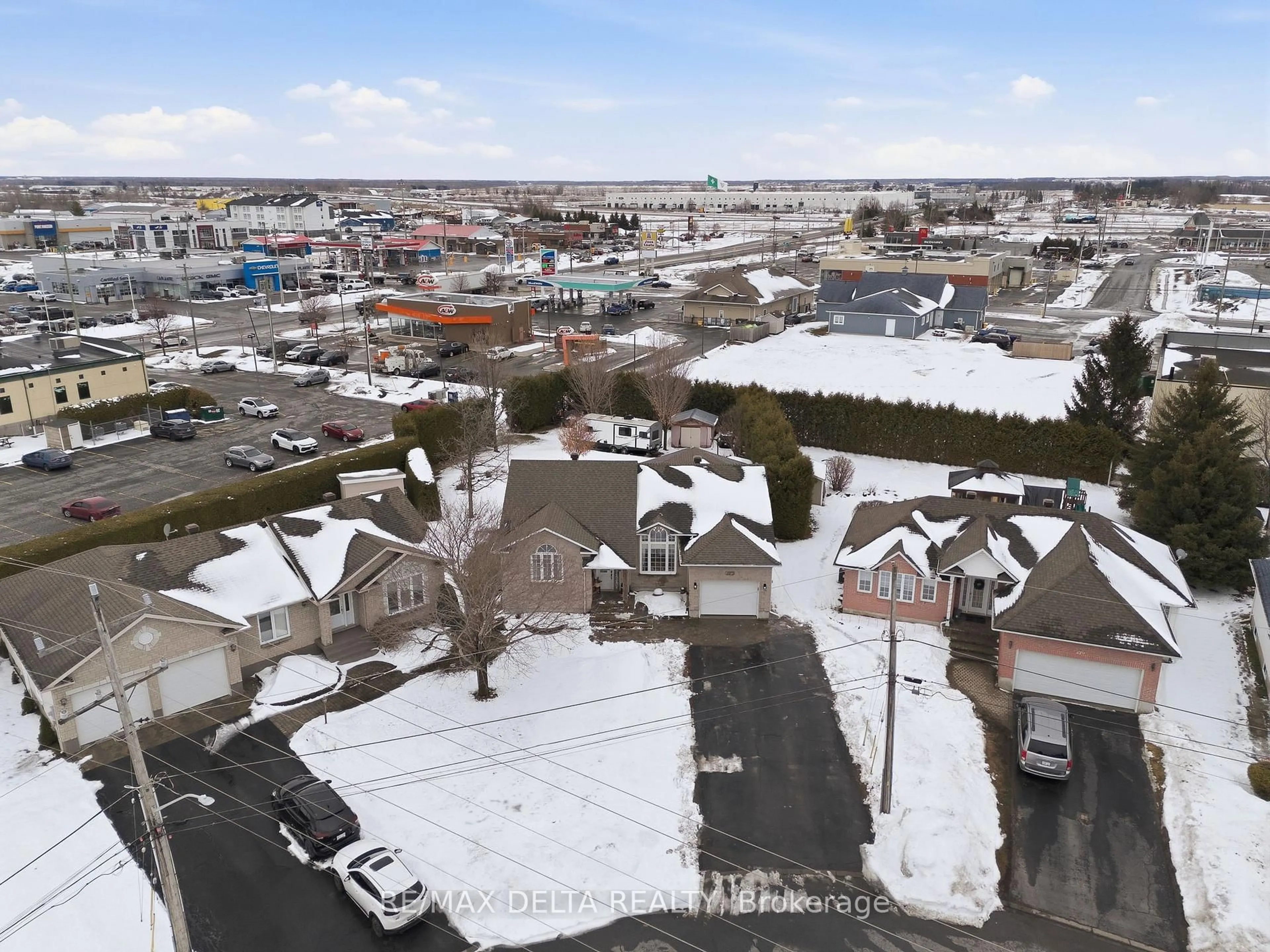 A pic from outside/outdoor area/front of a property/back of a property/a pic from drone, street for 677 Ste Marie St, Casselman Ontario K0A 1M0