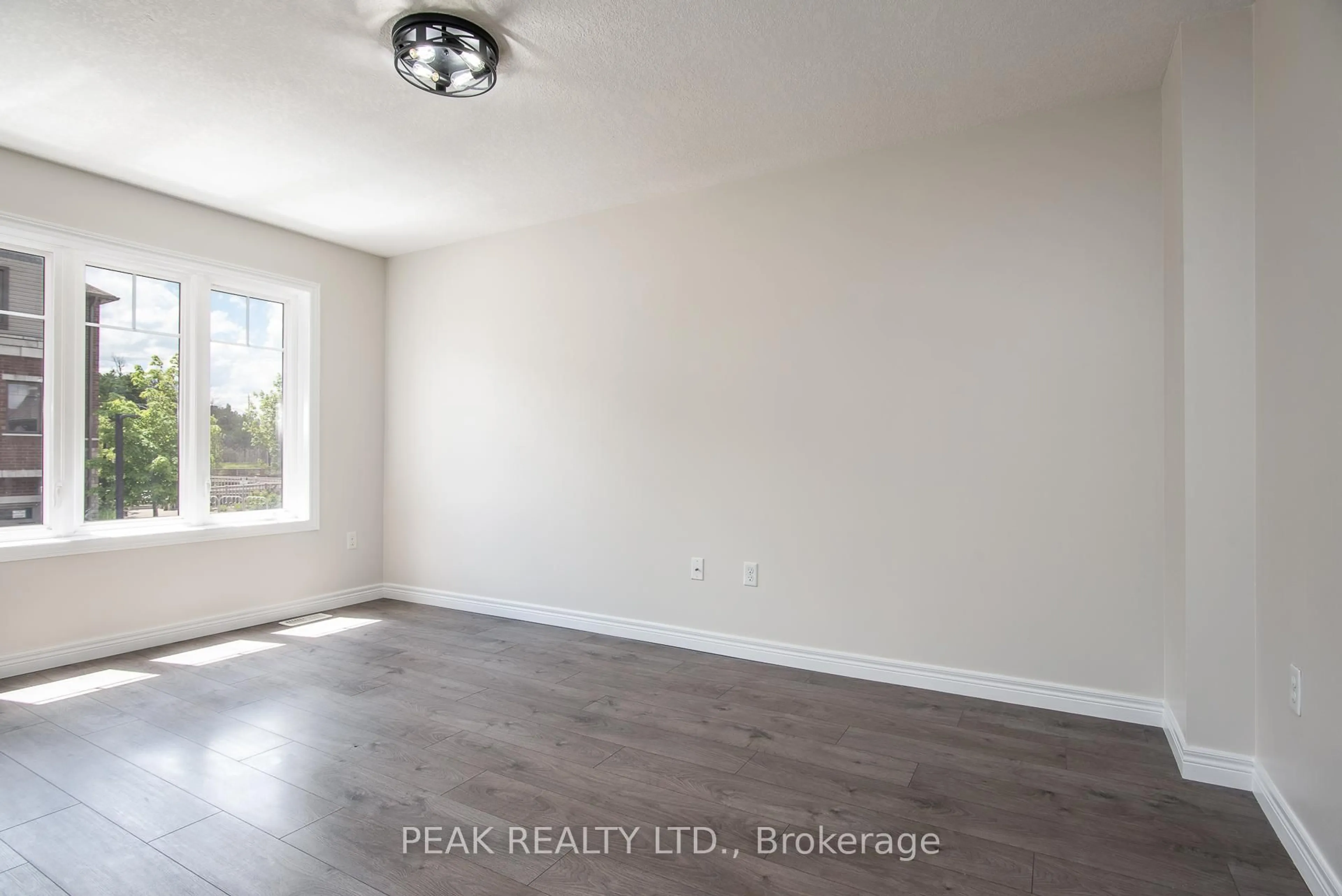 A pic of a room for 70 Willowrun Dr #J-3, Kitchener Ontario N2A 0J3