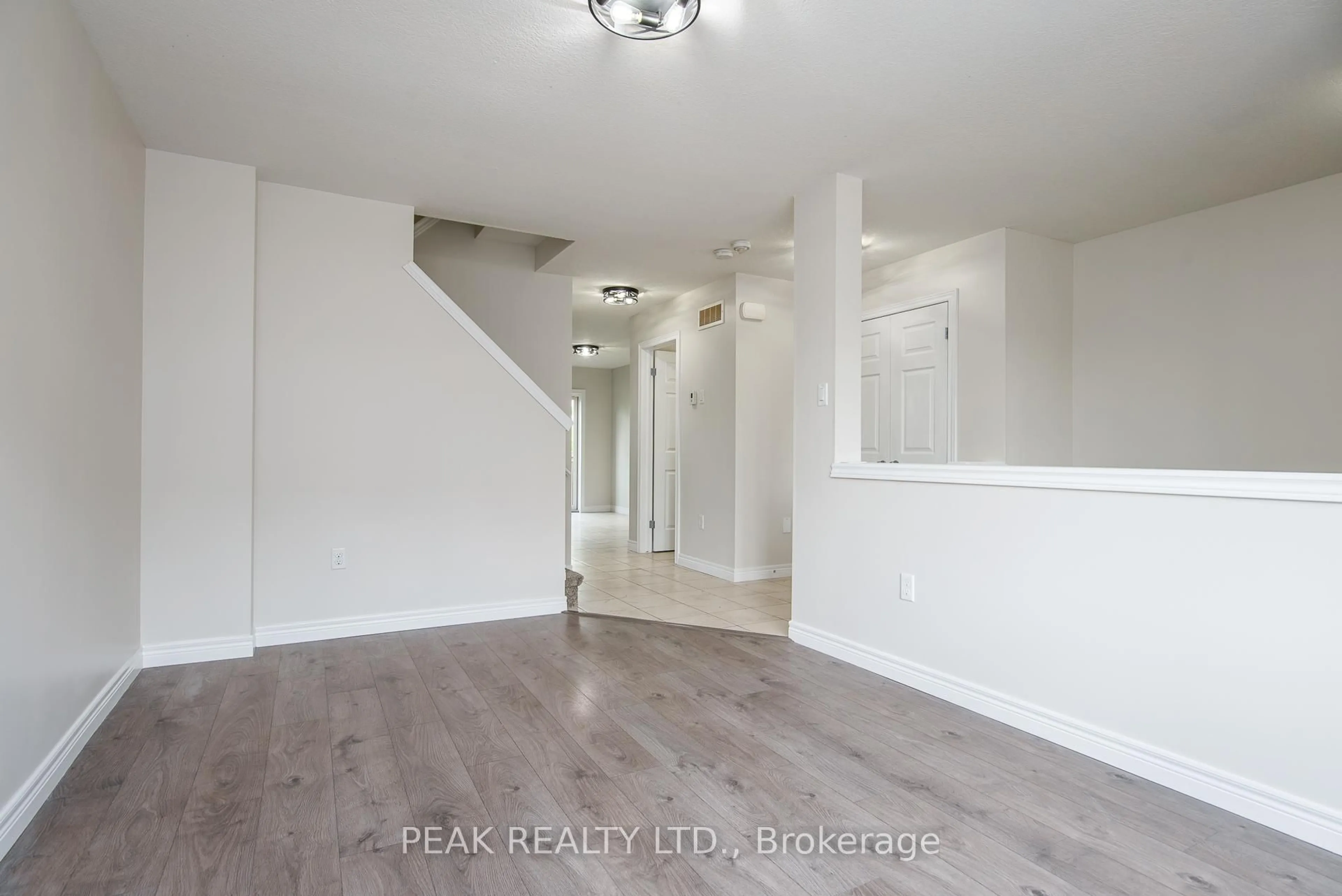 Unknown for 70 Willowrun Dr #J-3, Kitchener Ontario N2A 0J3