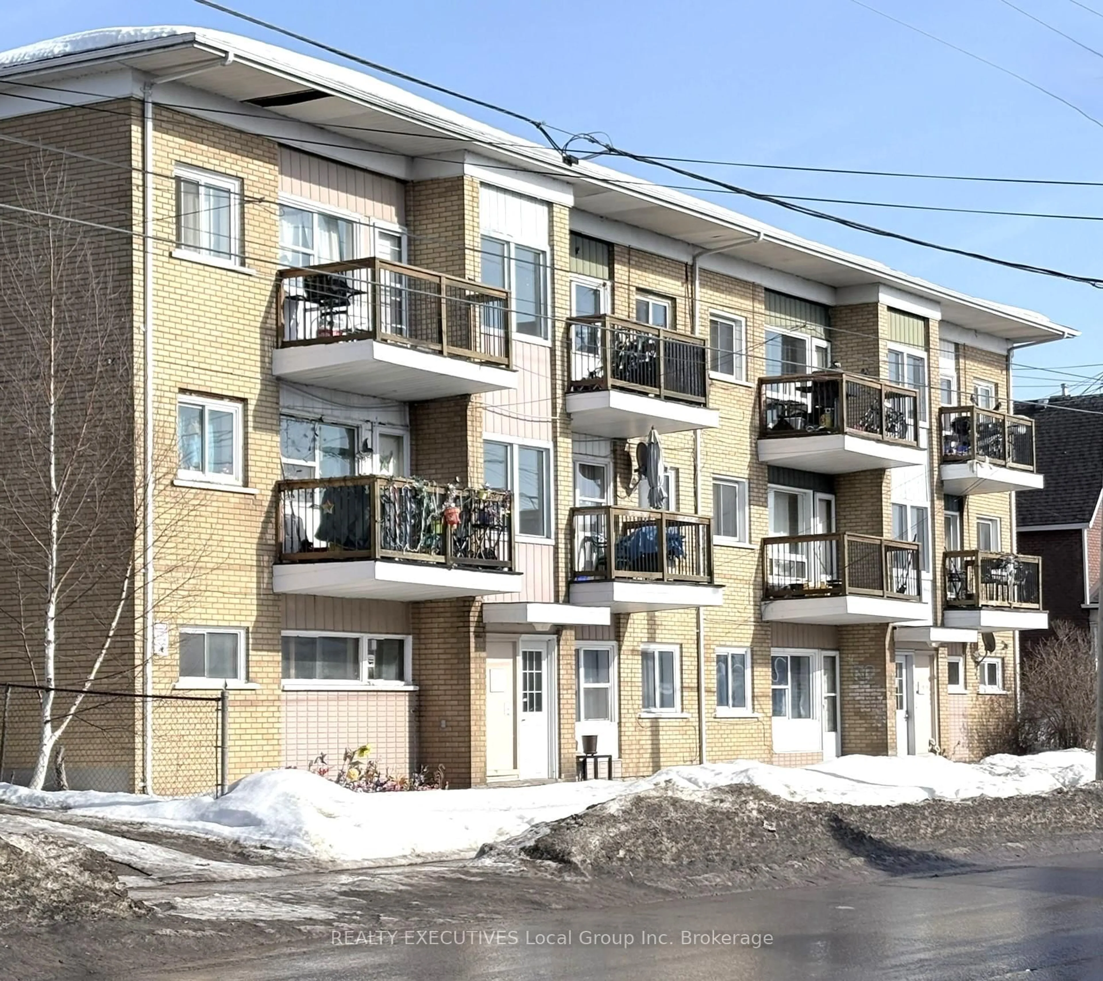 Unknown for 448 Mcintyre St, North Bay Ontario P1B 1E2