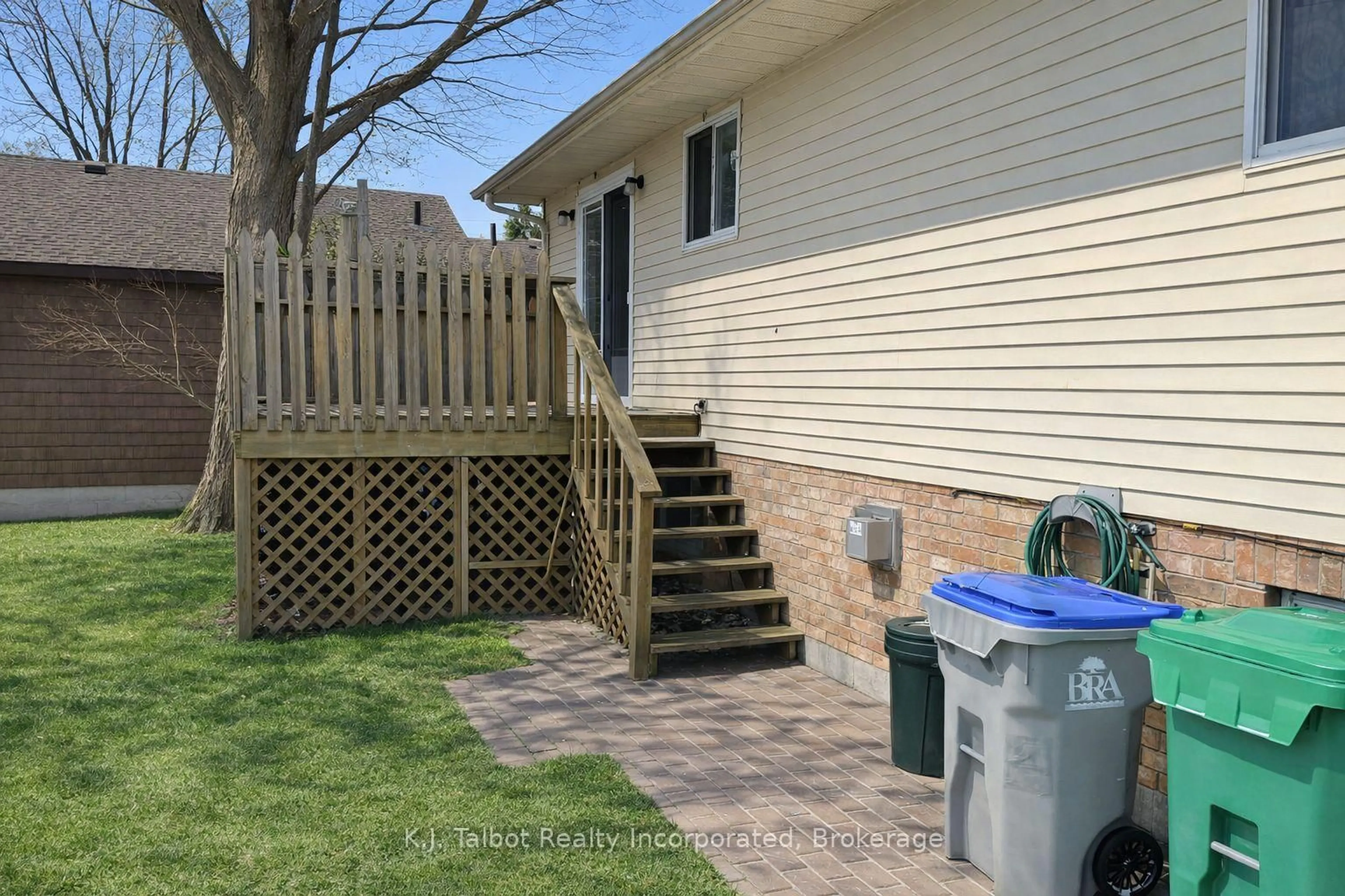 Patio, street for 113 Anglesea St, Goderich Ontario N7A 1V2