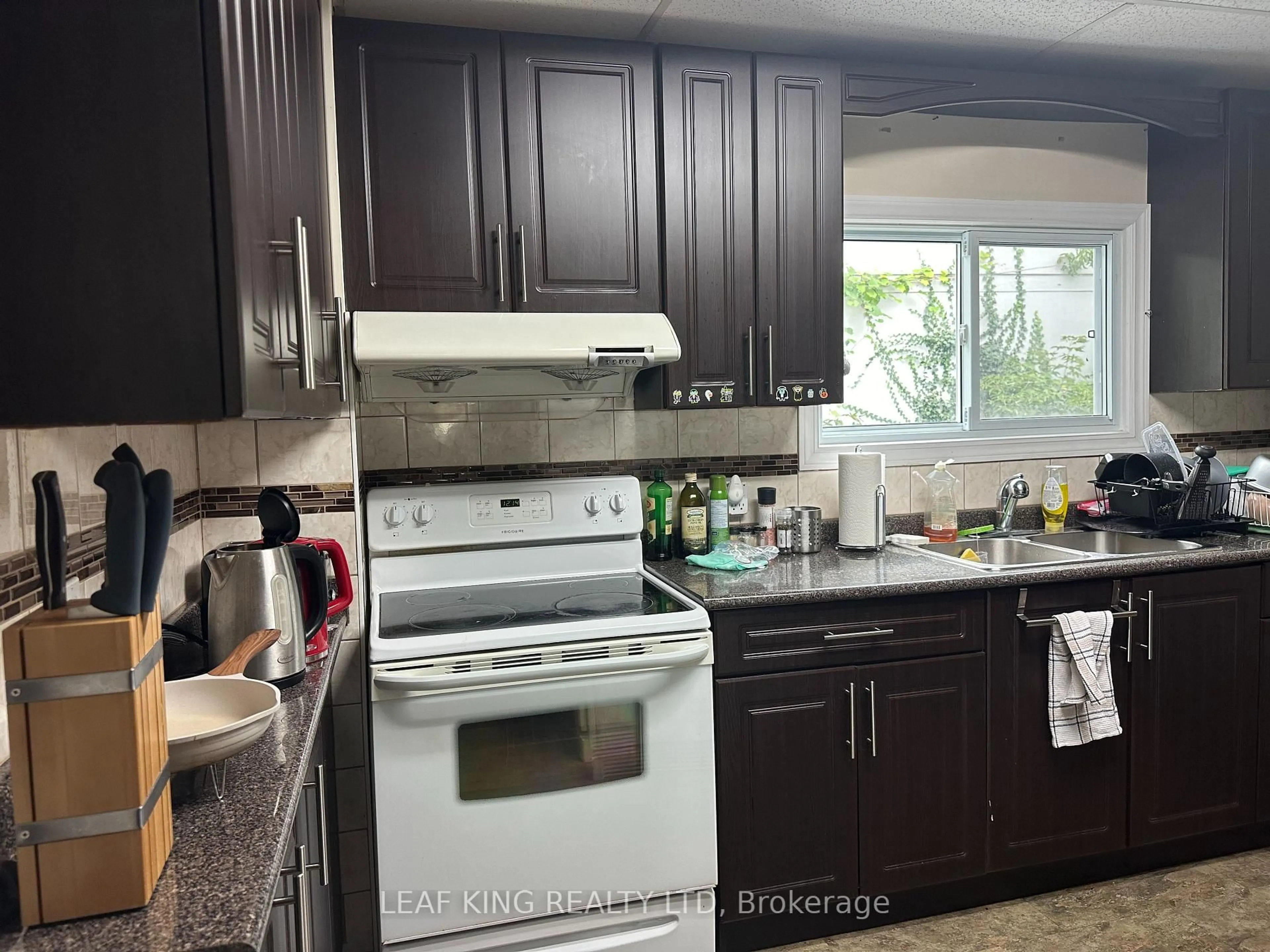 Standard kitchen, unknown for 57 Emerson St, Hamilton Ontario L8S 2X5