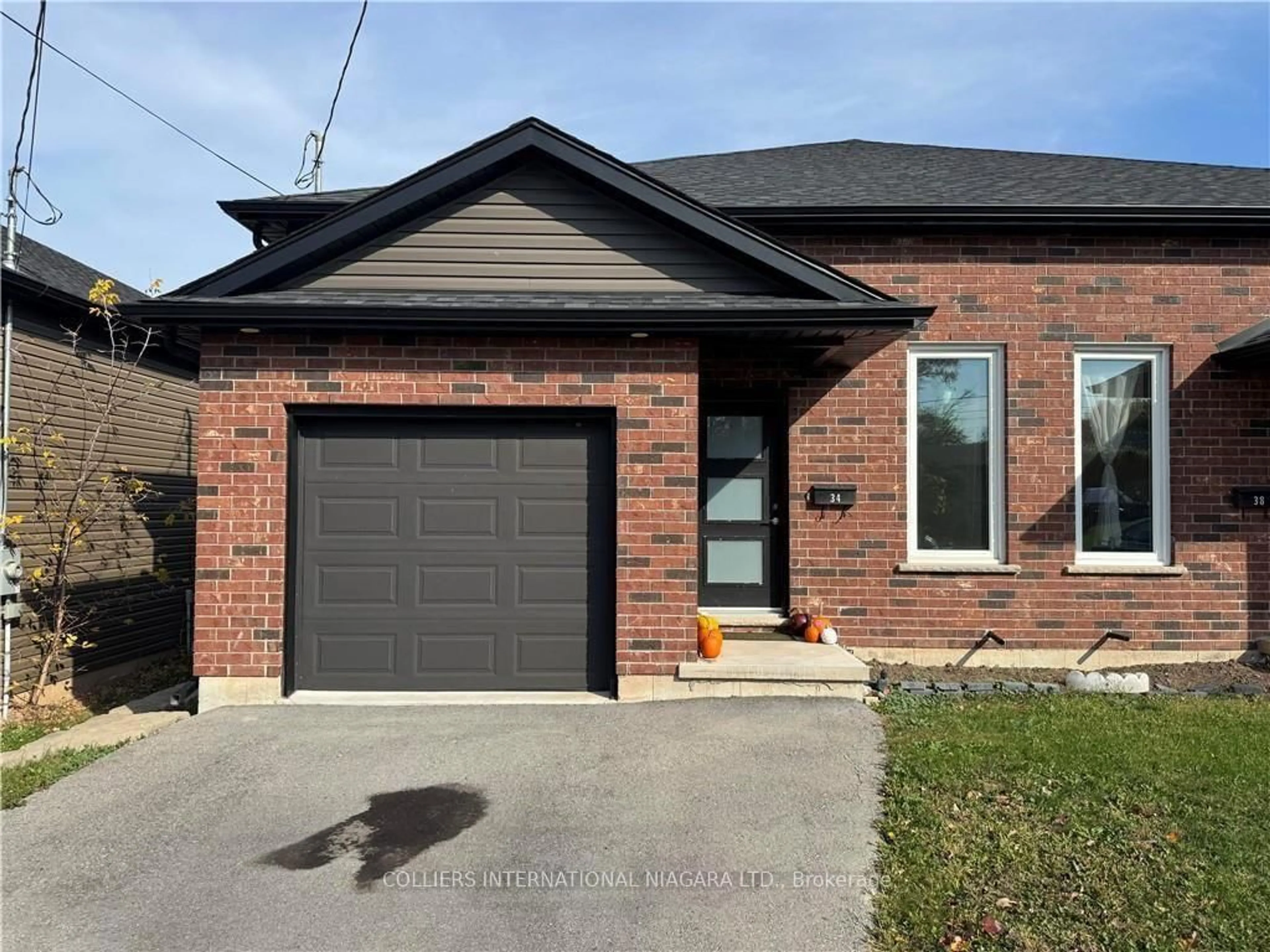 Home with brick exterior material, street for 34-38 Bruce St, Welland Ontario L3B 3R1
