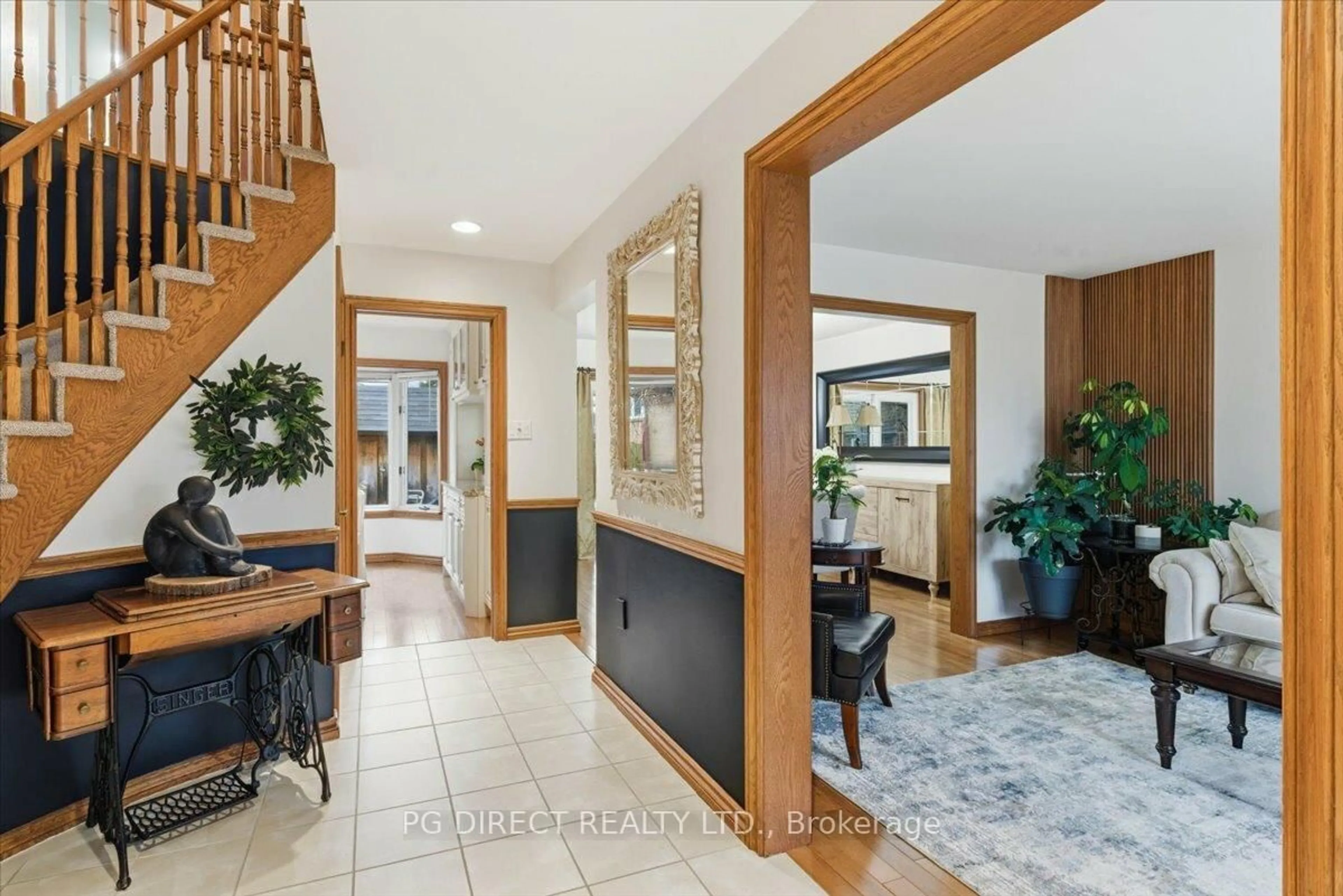 Indoor entryway for 69 Tripp Blvd, Quinte West Ontario K8V 5Y8