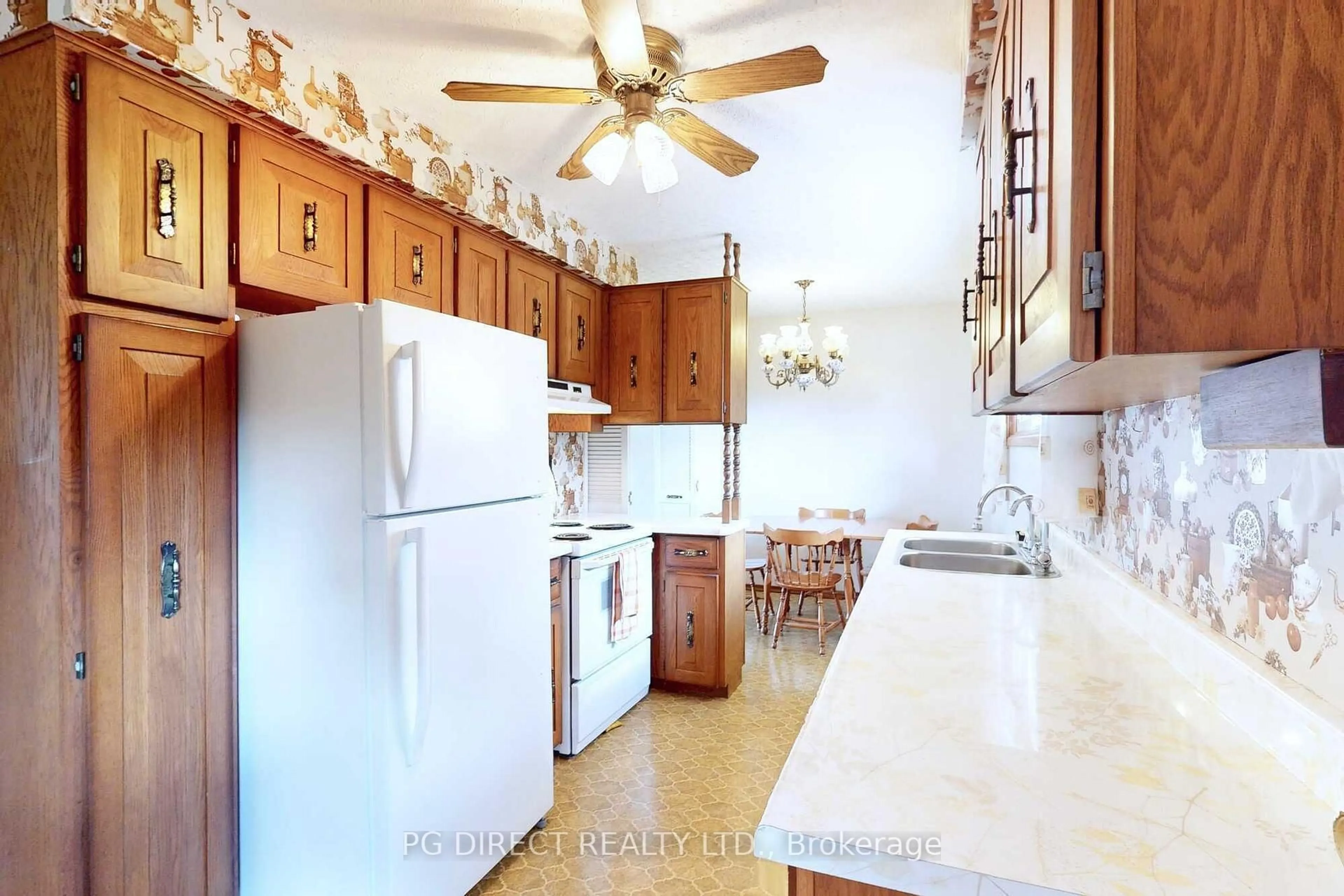 Standard kitchen, ceramic/tile floor for 40 Ridgeway Ave, Guelph Ontario N1L 1G8