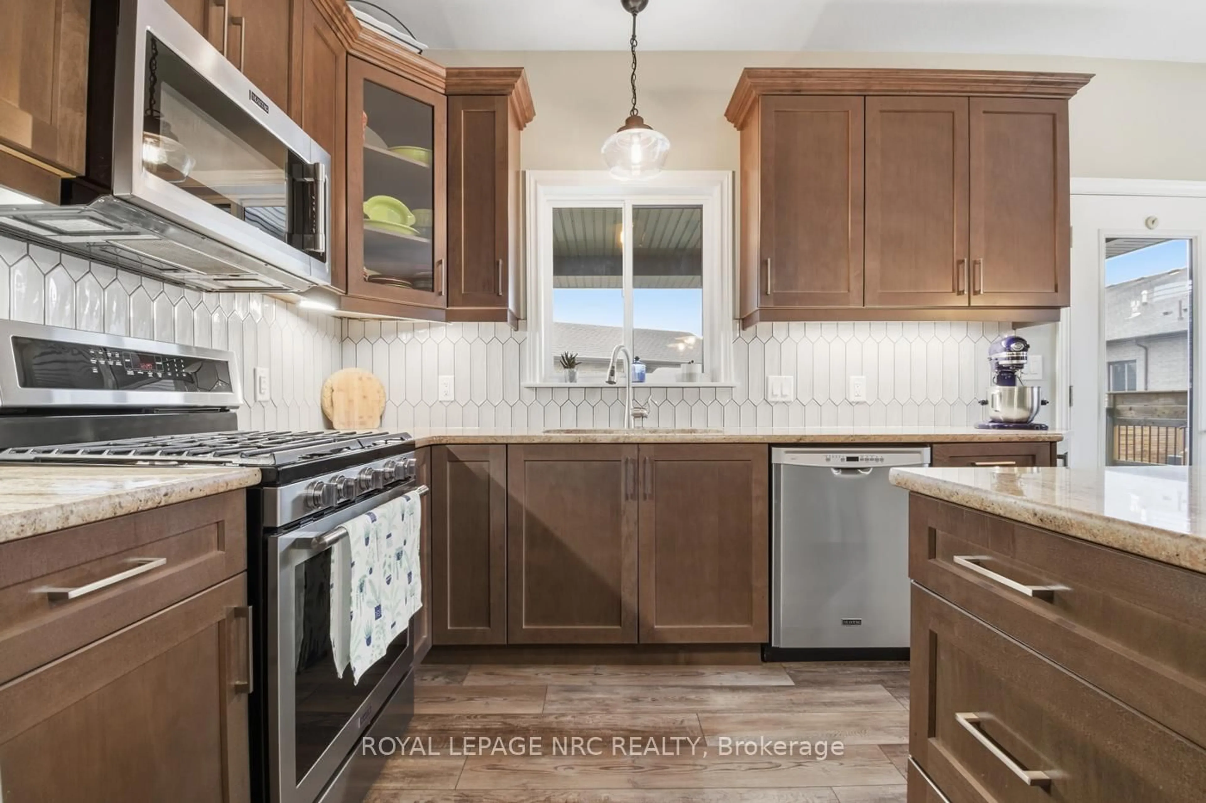 Unknown for 67 Hickory Crt, Port Colborne Ontario L3K 0B2