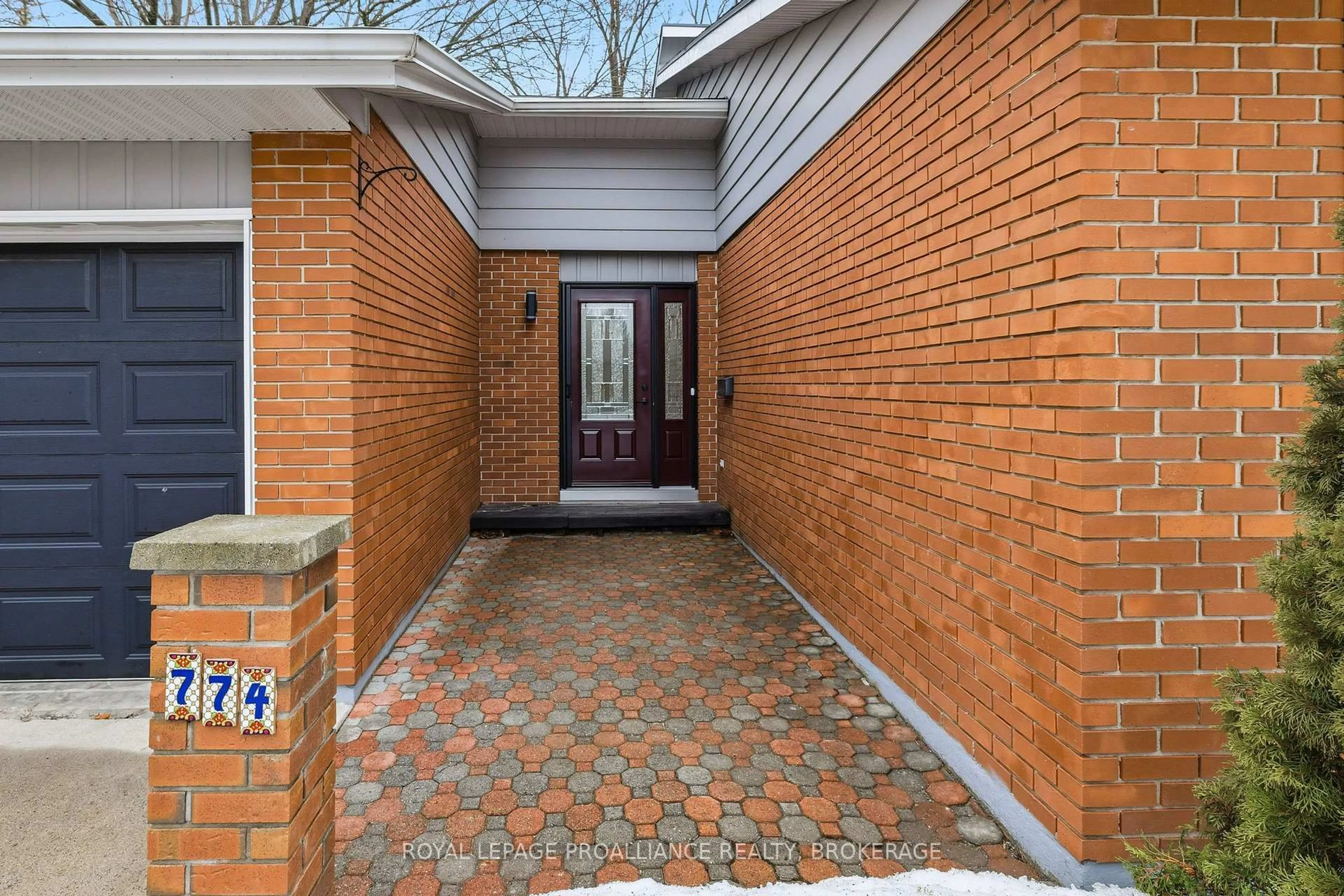 Home with brick exterior material, street for 774 High Gate Park Dr, Kingston Ontario K7M 5Z8
