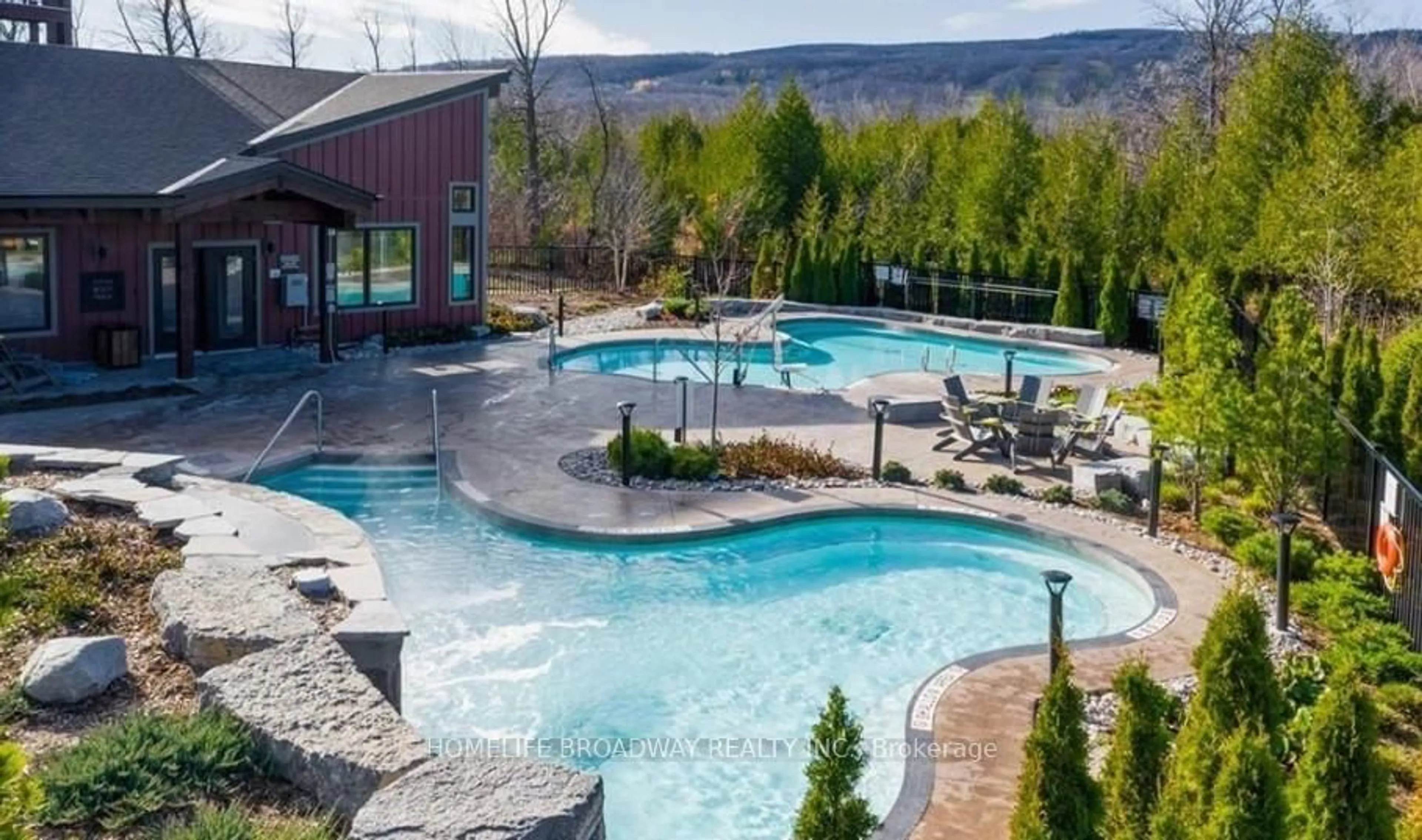 Pool for 18 Beckwith Lane #205, Blue Mountains Ontario L9Y 3B6