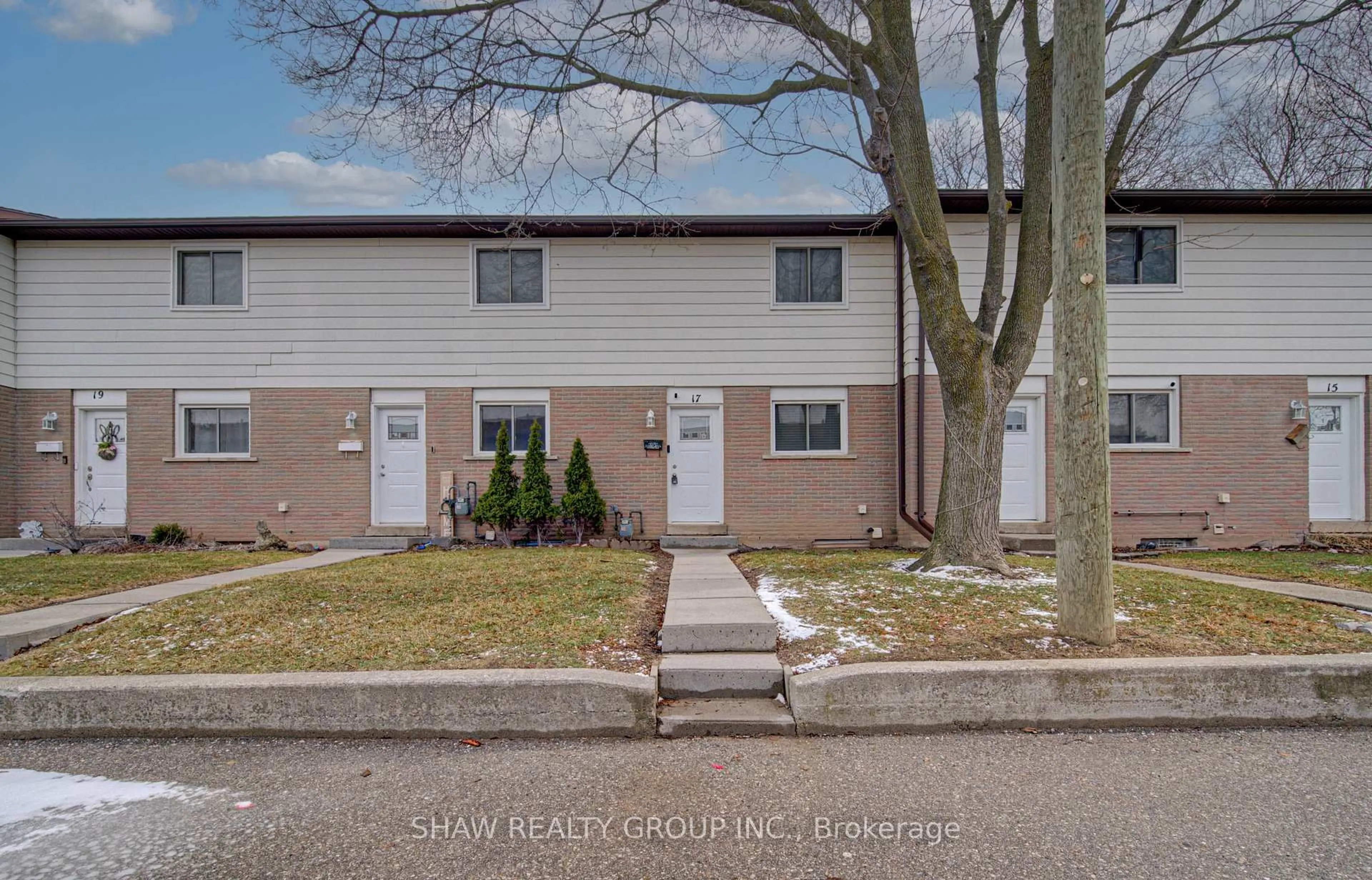 Unknown for 379 Darling St #17, Brantford Ontario N3S 7G4