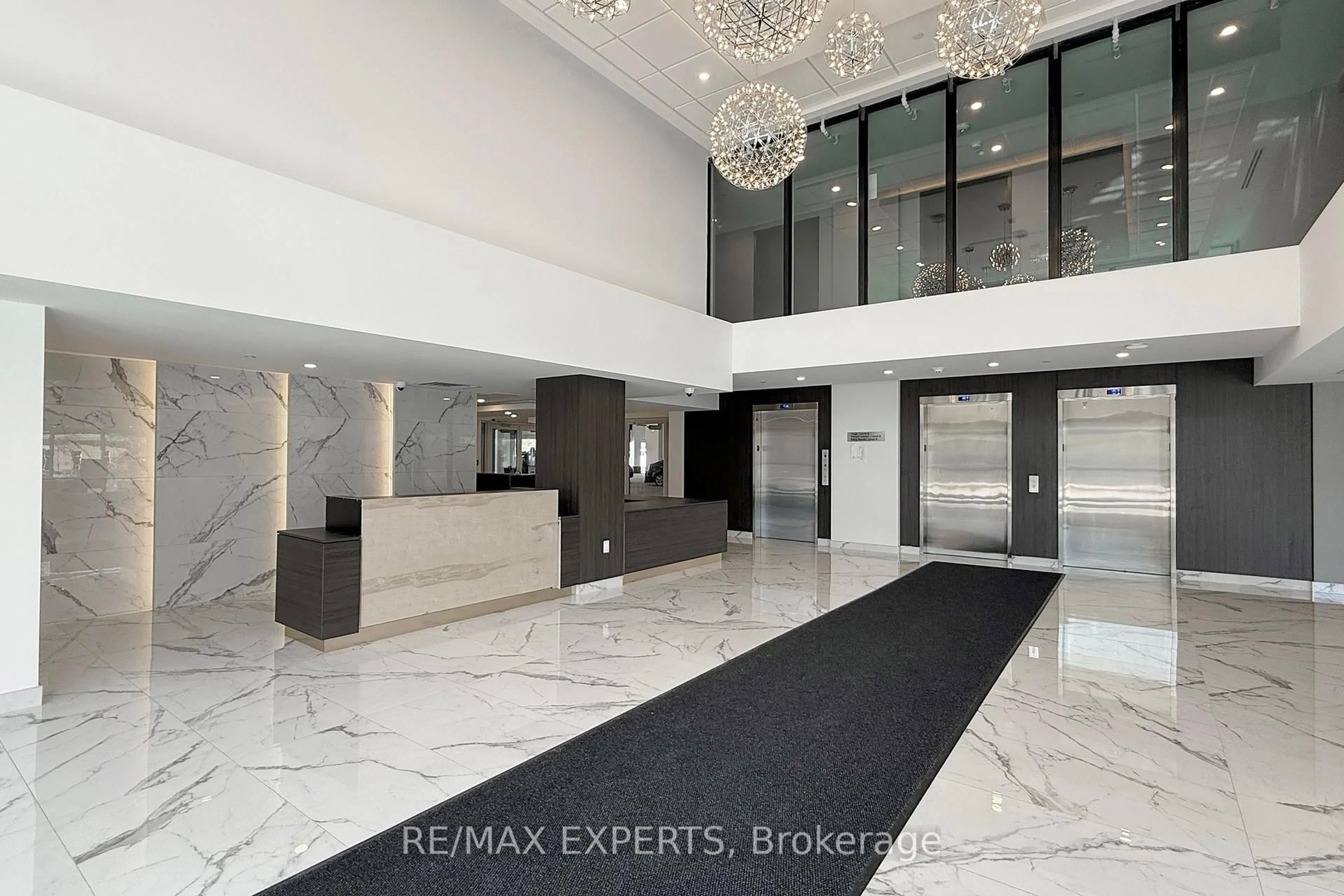 Lobby for 575 Conklin Rd, Brantford Ontario N3T 0Y2