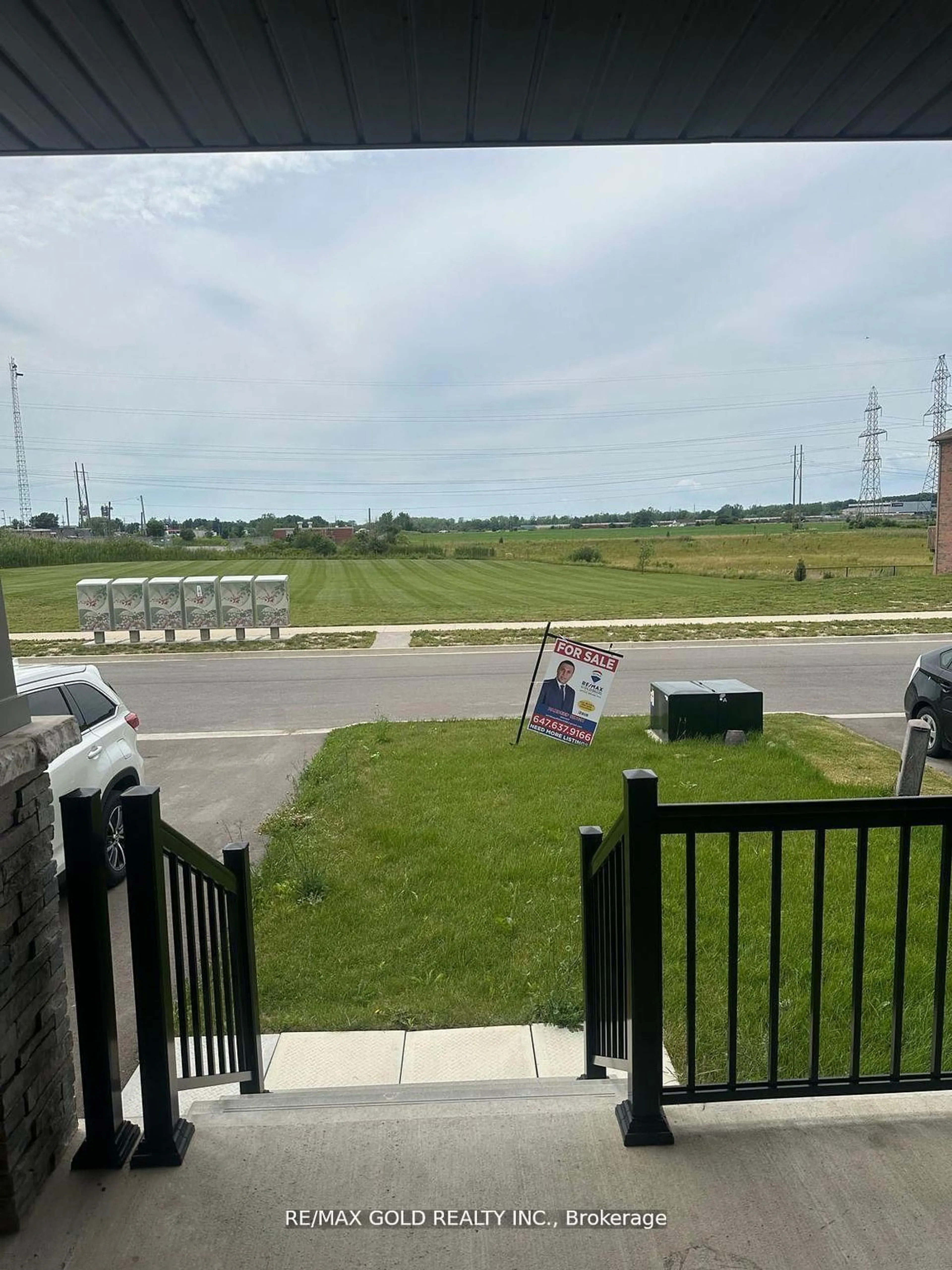 Unknown for 121 Explorer Way, Thorold Ontario L2E 6S4