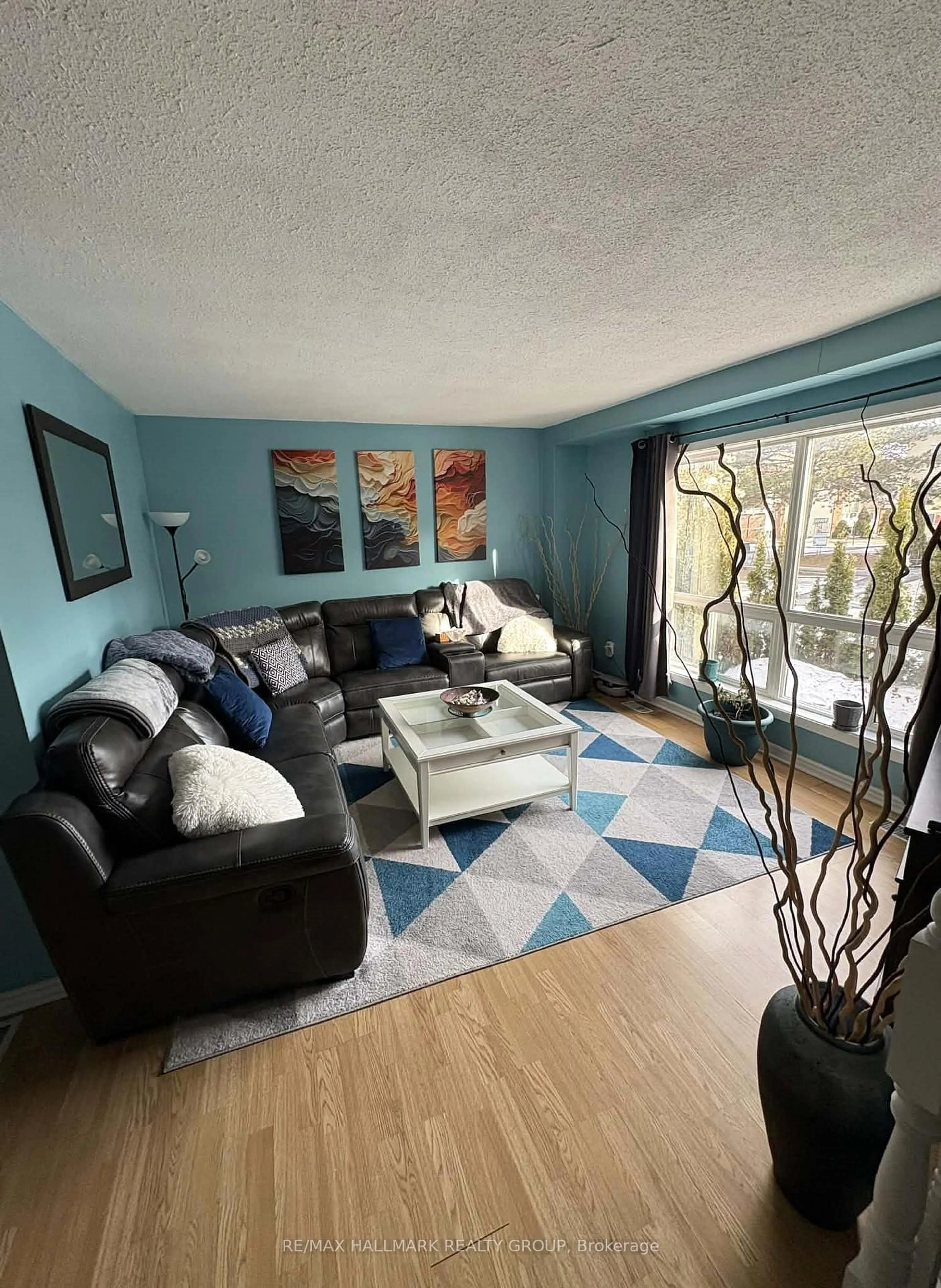 Living room with furniture, unknown for 5D Sonnet Cres #78, Ottawa Ontario K2H 8W8