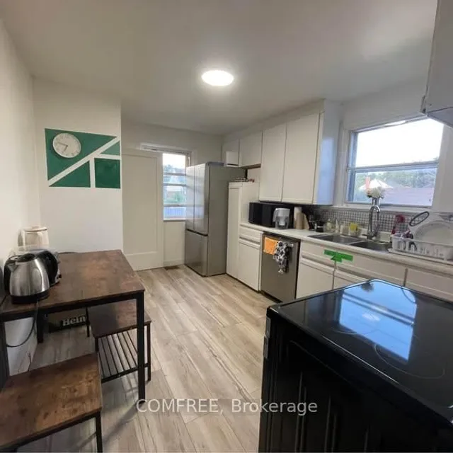 235 Belford Cres, Ottawa 2