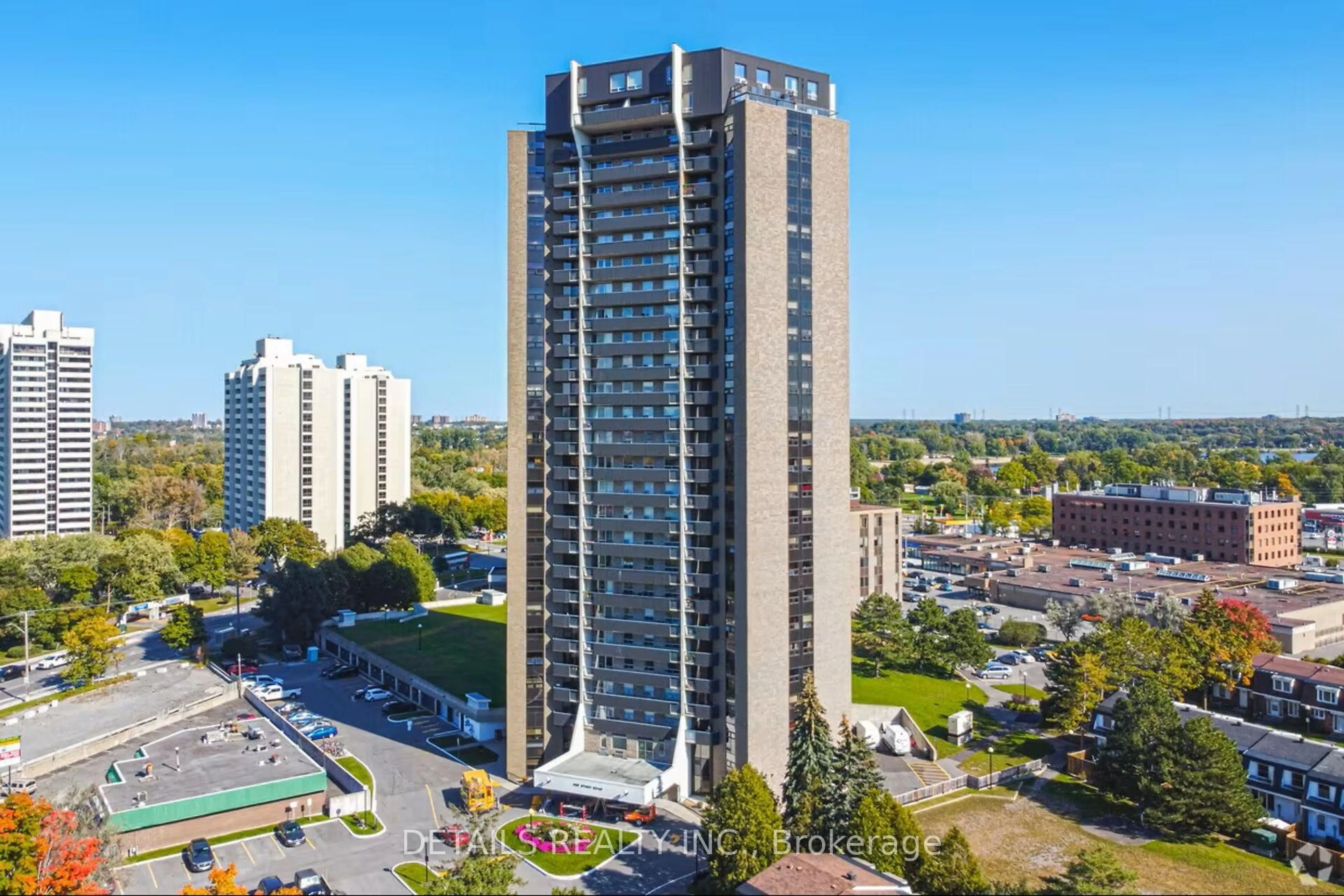 A pic from outside/outdoor area/front of a property/back of a property/a pic from drone, building for 900 Dynes Rd #2201, Ottawa Ontario K2C 3L6