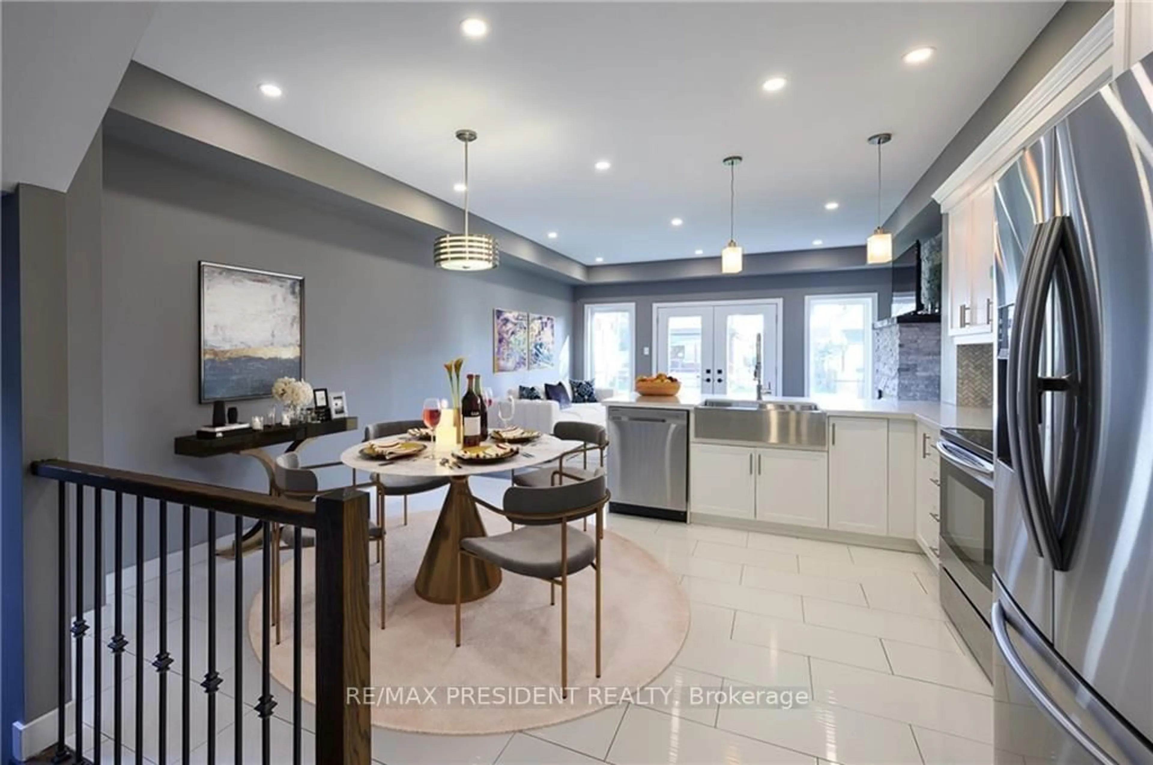 Open concept kitchen, ceramic/tile floor for 212 Weir St, Hamilton Ontario L8H 5G3