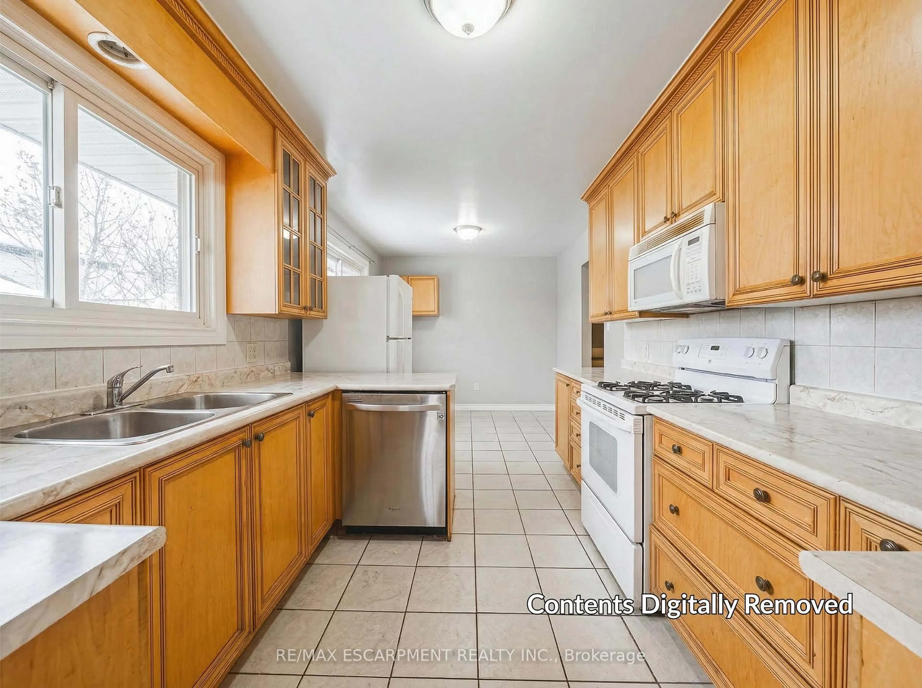 Standard kitchen, ceramic/tile floor for 71 Hoover Cres, Hamilton Ontario L9A 3H2