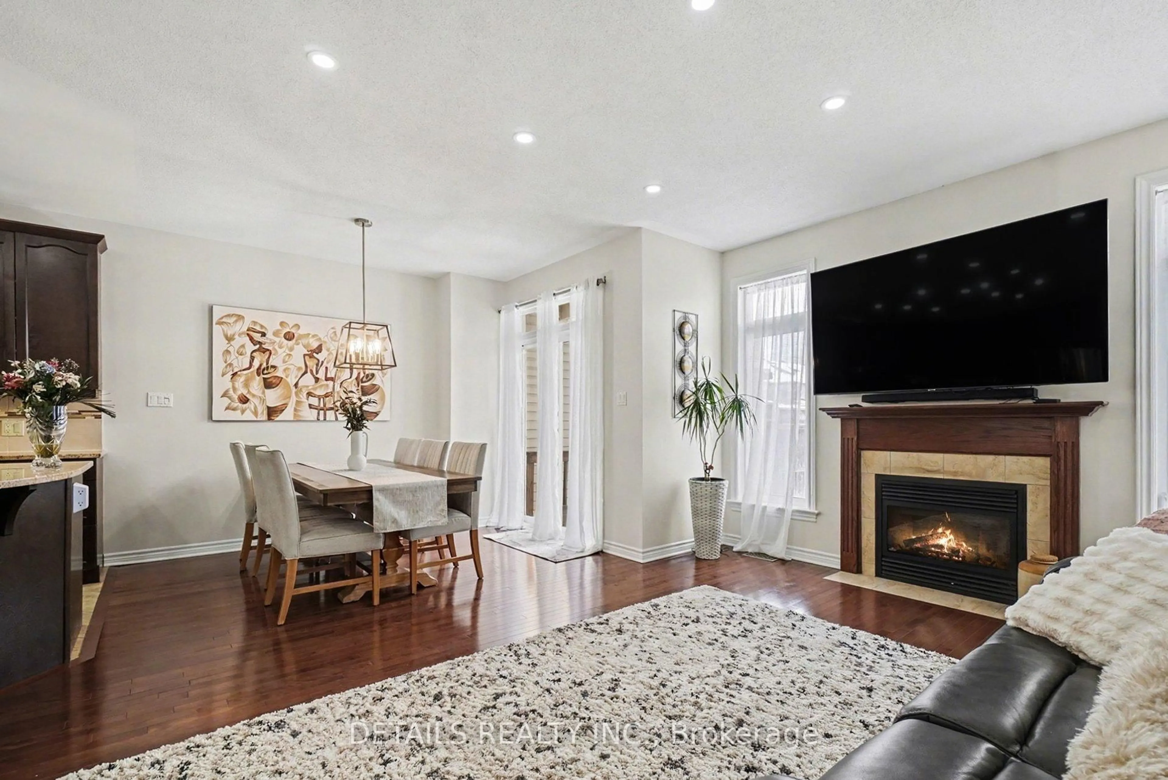 Living room with furniture, unknown for 112 Whispering Winds St, Ottawa Ontario K1W 0B7