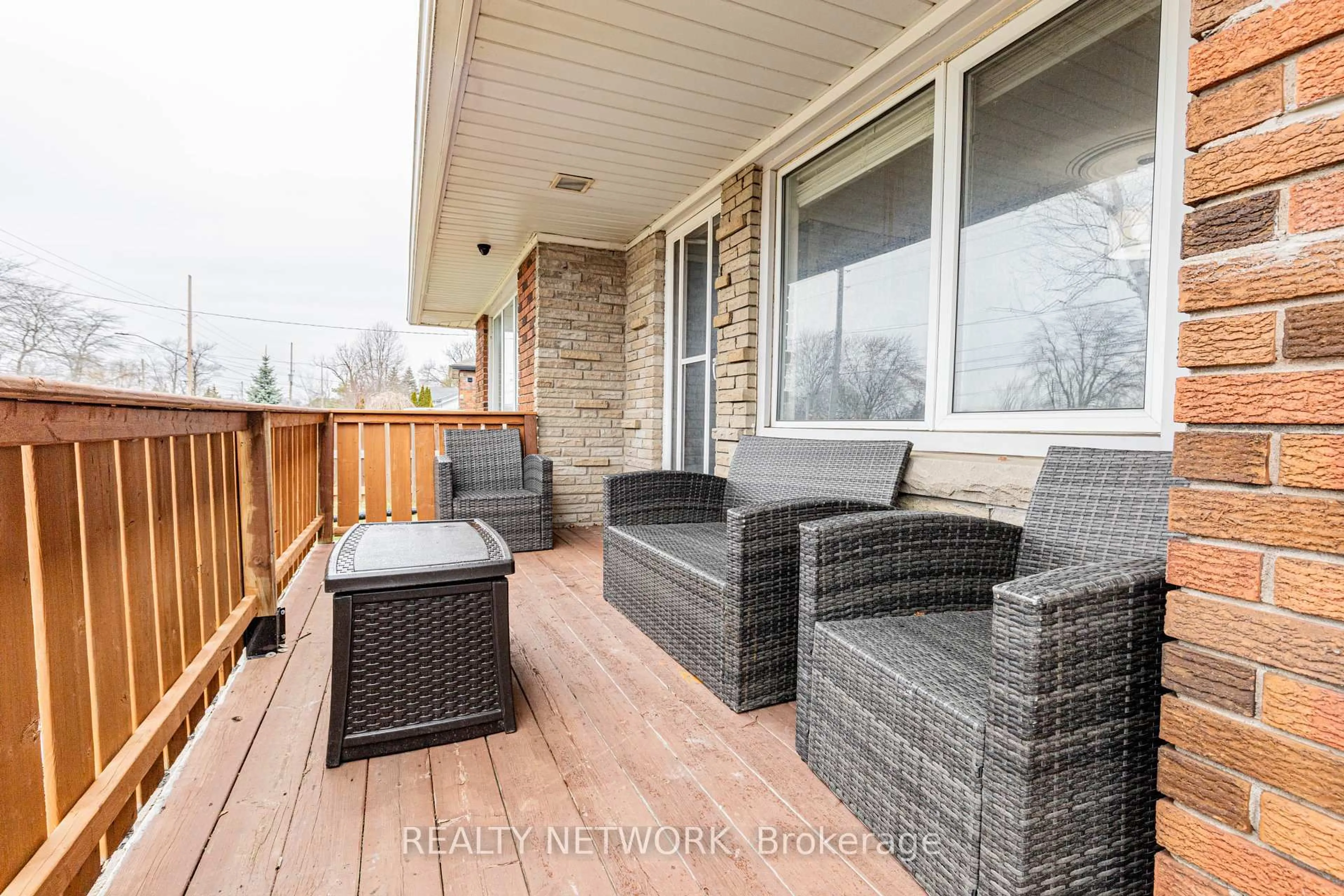 Patio, water/lake/river/ocean view for 452 QUAKER Rd, Welland Ontario L3C 3G8
