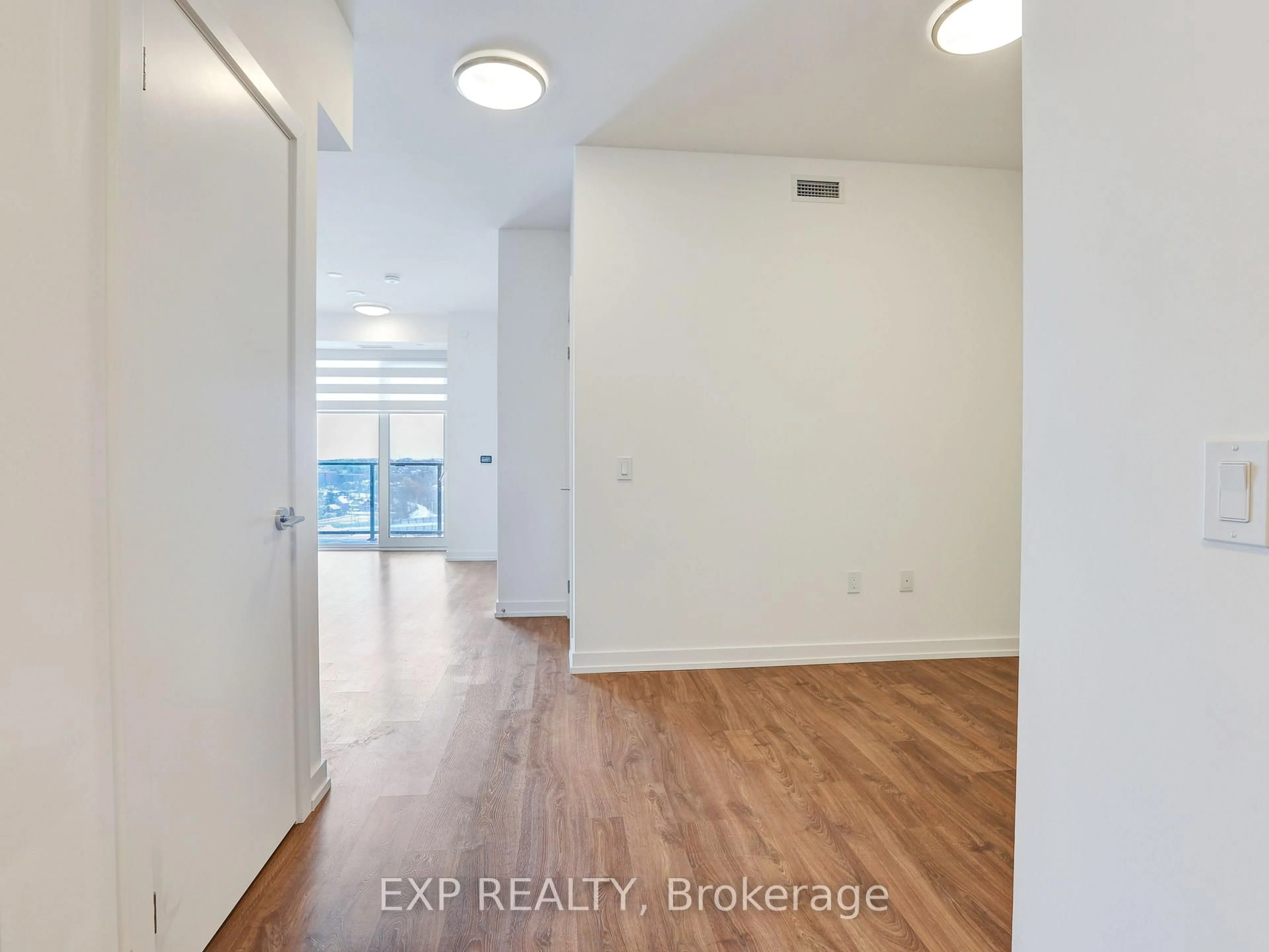 Unknown for 15 Wellington St #708, Kitchener Ontario N2G 0E4